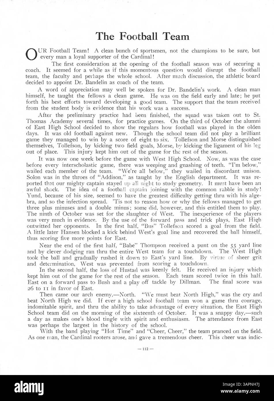 Das East High Yearbook 1909, „The Cardinal“, bietet eine detaillierte Aufzeichnung der Schüler, Dozenten, Vereine, sportlichen Veranstaltungen und Schulveranstaltungen aus dem akademischen Jahr 1908-1909 und zeigt das Schulleben des frühen 20. Jahrhunderts. Stockfoto