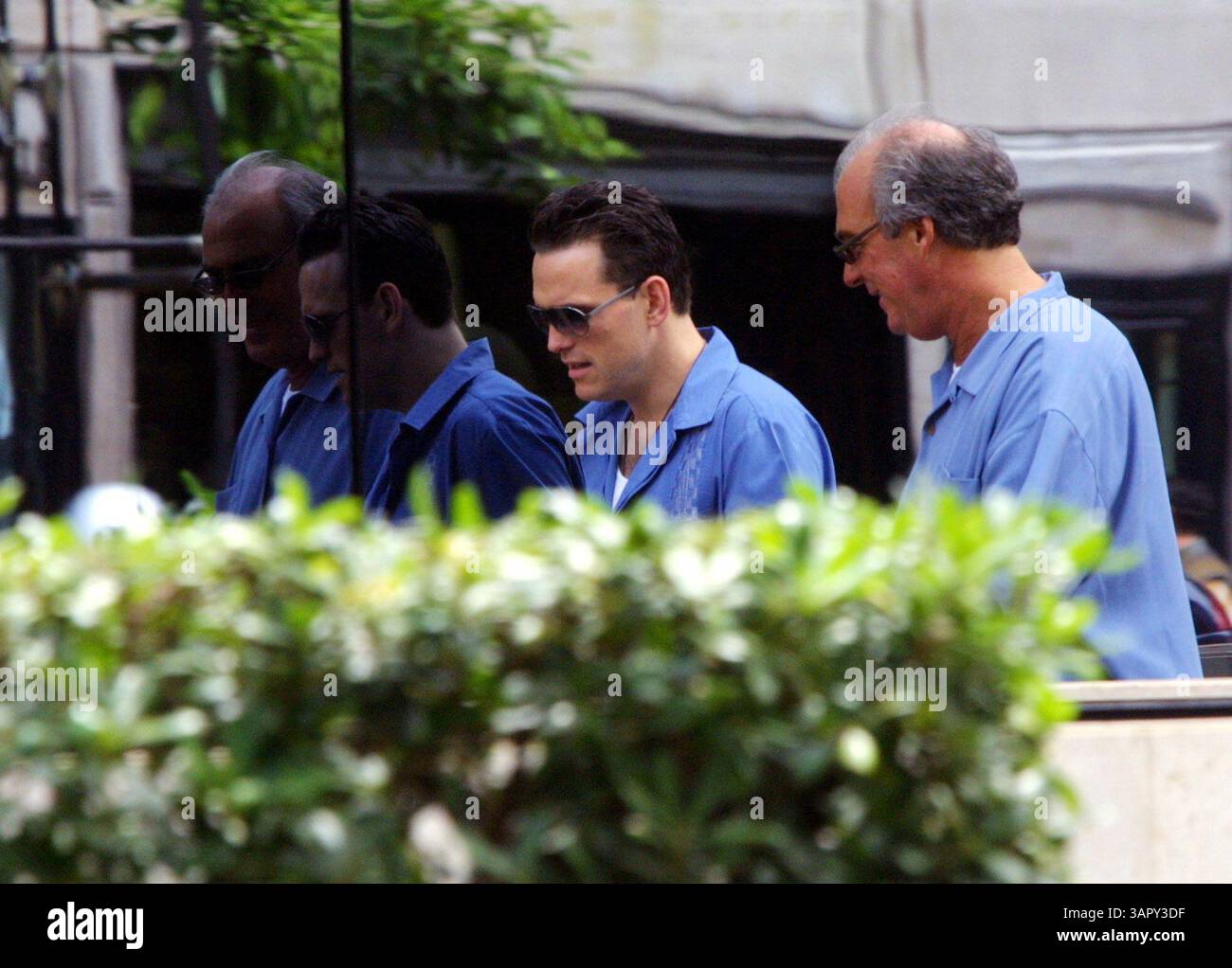 JANUAR 2011 - EXKLUSIV. MATT DILLON. SHOPPING IN ROM...amerikanischer Schauspieler ist für einen kurzen Aufenthalt in Italien. Nach einigen Tagen in Mailand, wo er an der Verleihung der italienischen TV-Oscars teilnahm, zog er nach Rom. In Begleitung eines Freundes ging er zum Einkaufen in Bruno Maglis Boutique, um ein neues Paar modische Schuhe zu kaufen, wie auch sein Freund, der sie sofort auf der Straße umtauschte, ohne zu warten, zurück zum Hotel zu gehen. CREDIT MASSIMO STANCANELLI/PHOTOMEDIA/(Credit Image: © Globe Photos/ZUMAPRESS.com) Stockfoto