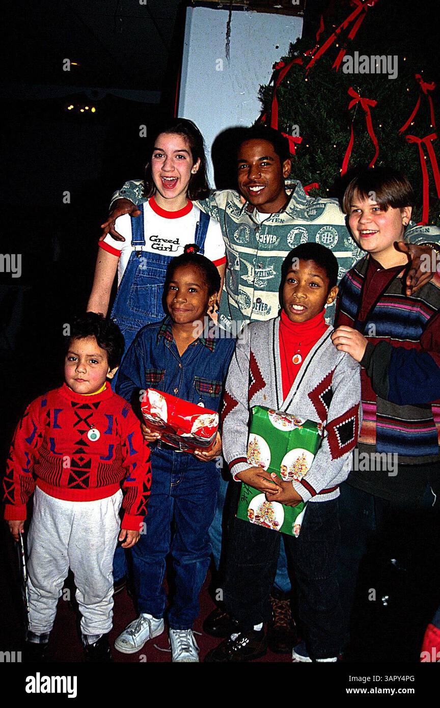 JANUAR 2011 - K0250EG WHITNEY HOUSTON WEIHNACHTSFEIER. ALISON FANELLI. ALAN SCHWARTZ. LISA ROSE/ 1994.MERLIN SANTANA OBIT(Bild: © Globe Photos/ZUMAPRESS.com) Stockfoto