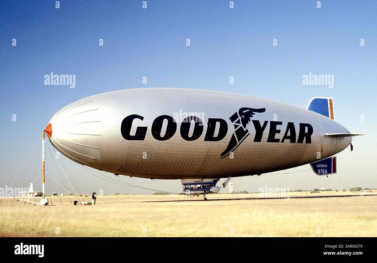 Januar 2011 - BLIMP. DALLAS TEXAS. J.W. REDDING/(Bild: © Globe Photos/ZUMAPRESS.com) Stockfoto