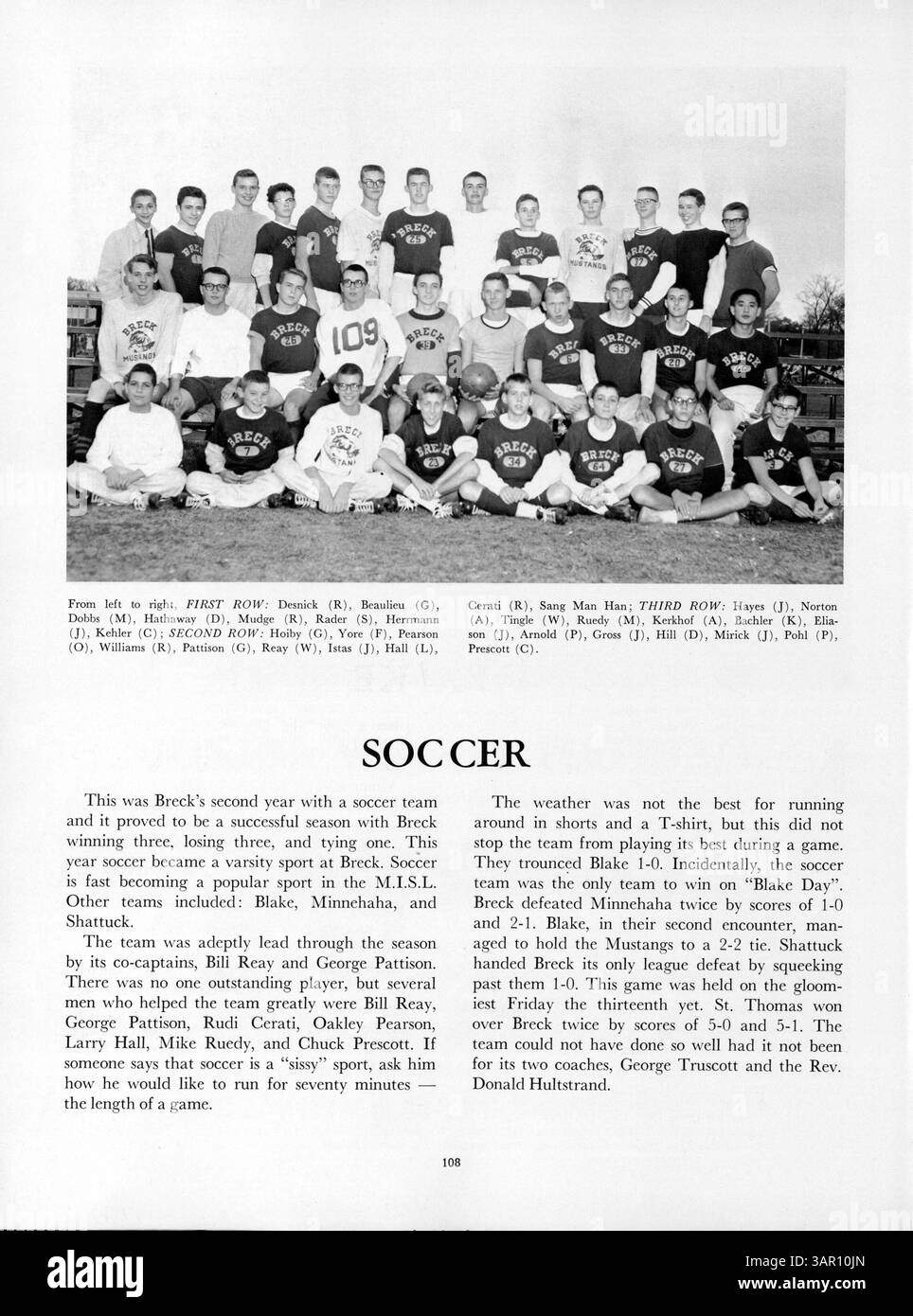 Das Mustang Yearbook 1962 der Breck High School beleuchtet die Schüler, Lehrer, außerschulische Aktivitäten und Leichtathletik des Schuljahres. Stockfoto