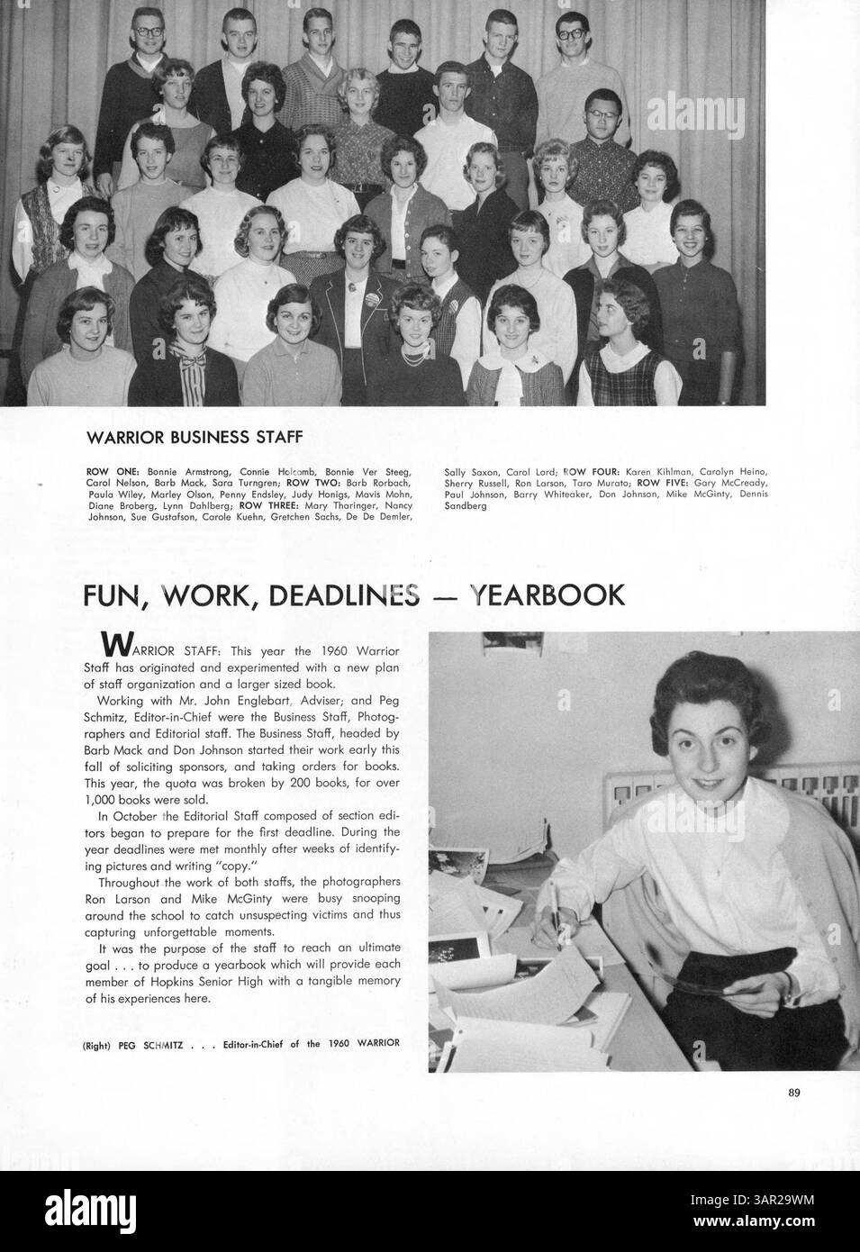 Das Jahrbuch „Warrior“ 1960 der Hopkins High School bietet einen detaillierten Überblick über die Studenten, Lehrkräfte und Schlüsselveranstaltungen aus dem akademischen Jahr 1959-1960. Stockfoto