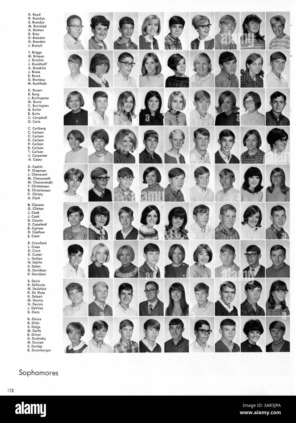 Das Robbinsdale High School Jahrbuch Robin '68 dokumentiert das Schuljahr 1967-1968 mit Schülern, Lehrern, Sportveranstaltungen, Clubs, und bedeutende Schulabende. Stockfoto