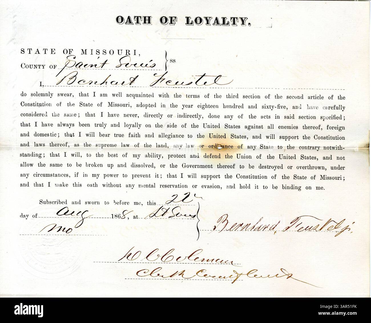 Bernhard Feustel Jr. aus St. Louis County schwört einen Treueeid auf die Vereinigten Staaten und Missouri, der von der Missouri Historical Society dokumentiert wurde. Stockfoto