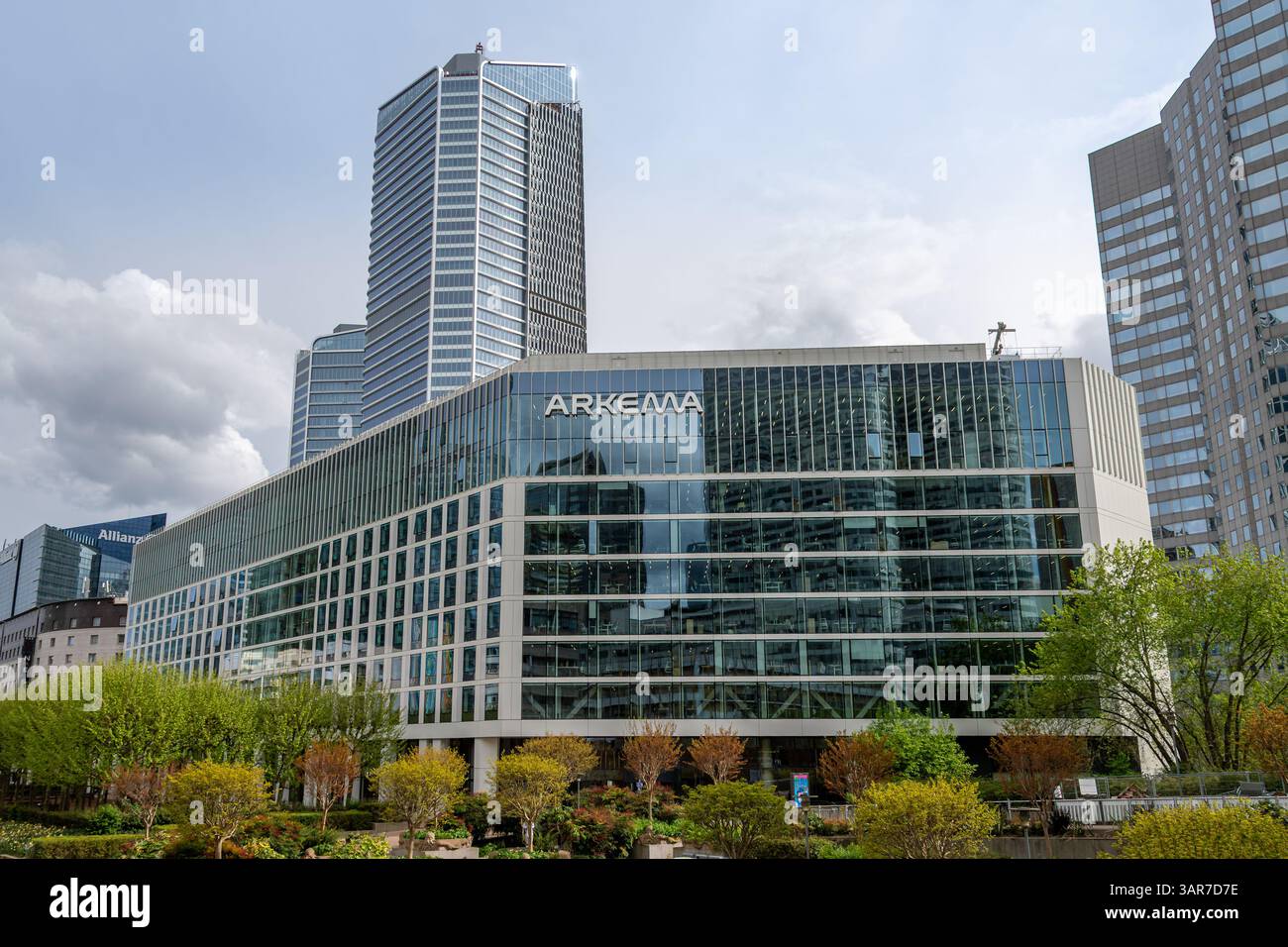 Außenansicht des Hauptquartiers von Arkema im Pariser Viertel La Defense. Arkema ist ein französischer Chemiekonzern, der Spezialmaterialien herstellt Stockfoto