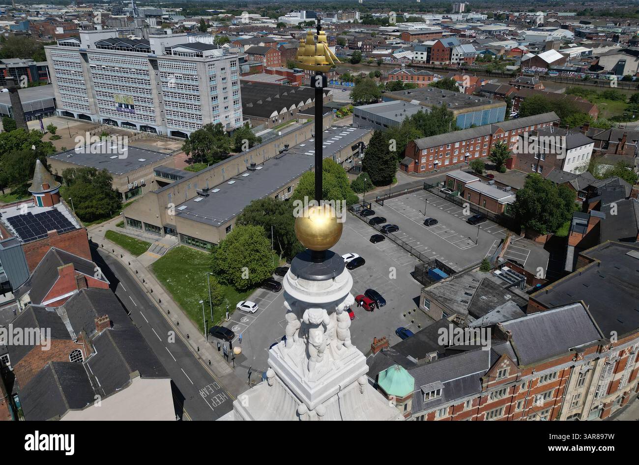 Aus der Vogelperspektive der Hull Guildhall, Sitz des Stadtrates von Hull, Standesamt, das auch als Veranstaltungsort für Konferenzen genutzt wird Stockfoto
