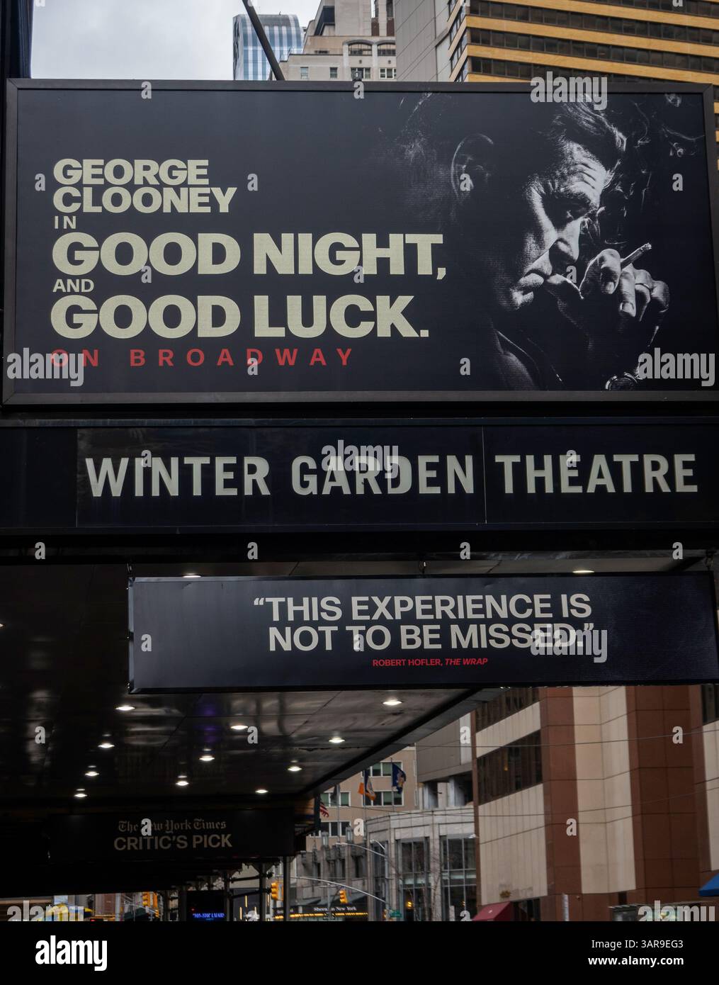 George Clooney in Good Night and Good Luck am Broadway im Winter Garden Theater in Manhattan NYC Stockfoto