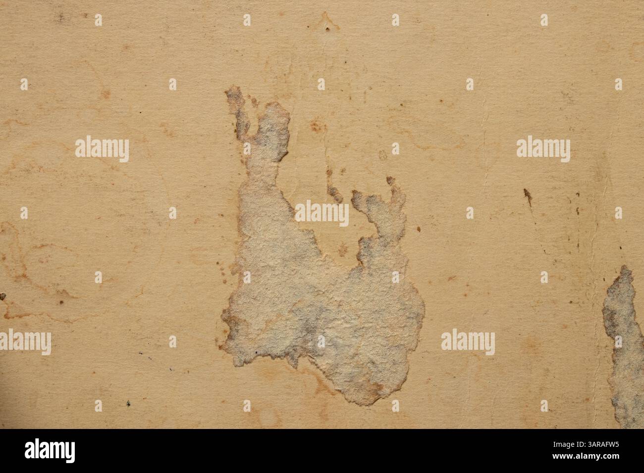 Gelbes altes Papier als Hintergrund Nahaufnahme, Papierhintergrund Stockfoto