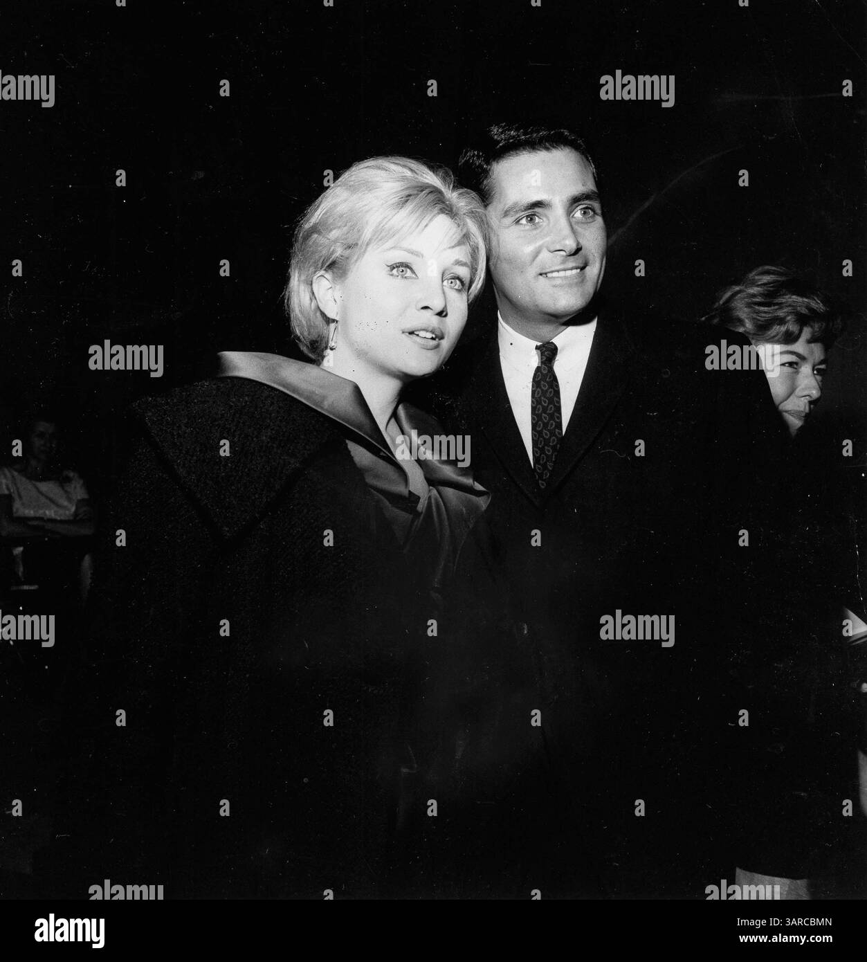 8. Juli 2011: Susan Oliver David Hedison.“ Ice Show '' ................ Exaktes Datum unbekannt. Bereitgestellt von Photos, inc (Kreditbild: © Globe Photos/ZUMAPRESS.com) Stockfoto