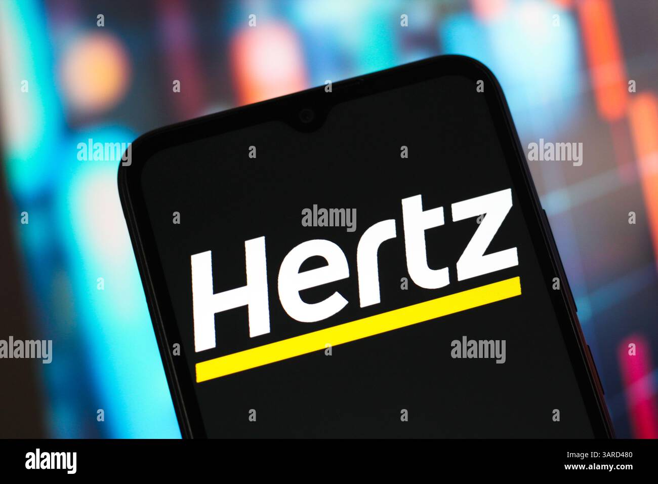 Kanada. April 2025. In dieser Fotoabbildung wird das Hertz Global Holdings Logo auf einem Smartphone-Bildschirm angezeigt. (Credit Image: © Thomas Fuller/SOPA Images via ZUMA Press Wire) NUR REDAKTIONELLE VERWENDUNG! Nicht für kommerzielle ZWECKE! Stockfoto