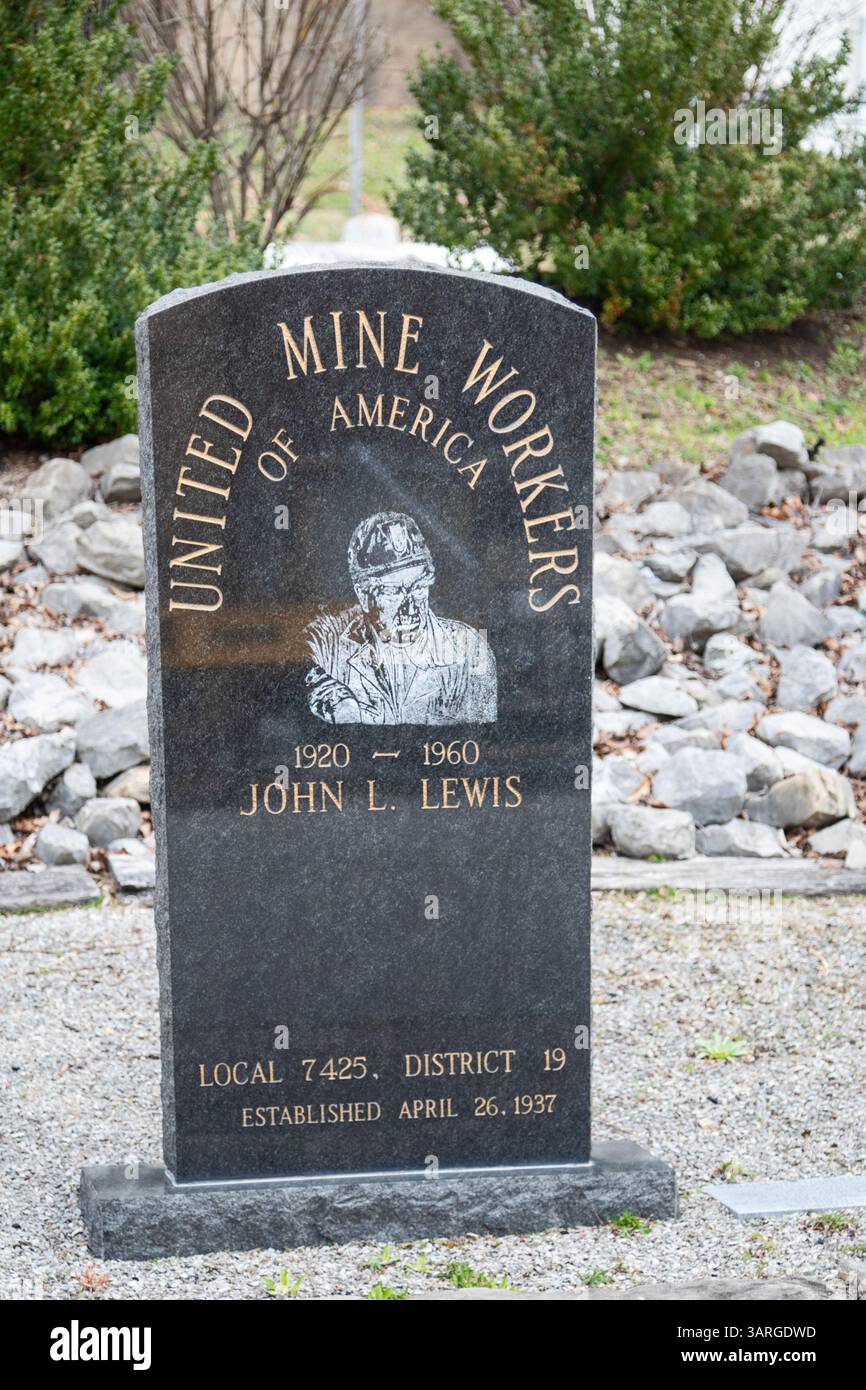 Lynch, Kentucky – Ein Denkmal für den ehemaligen US-amerikanischen Bergbauarbeiter John L Lewis in einer ehemaligen Stadt der US-Stahlfirma im Harlan County. Automatisierung und Stockfoto