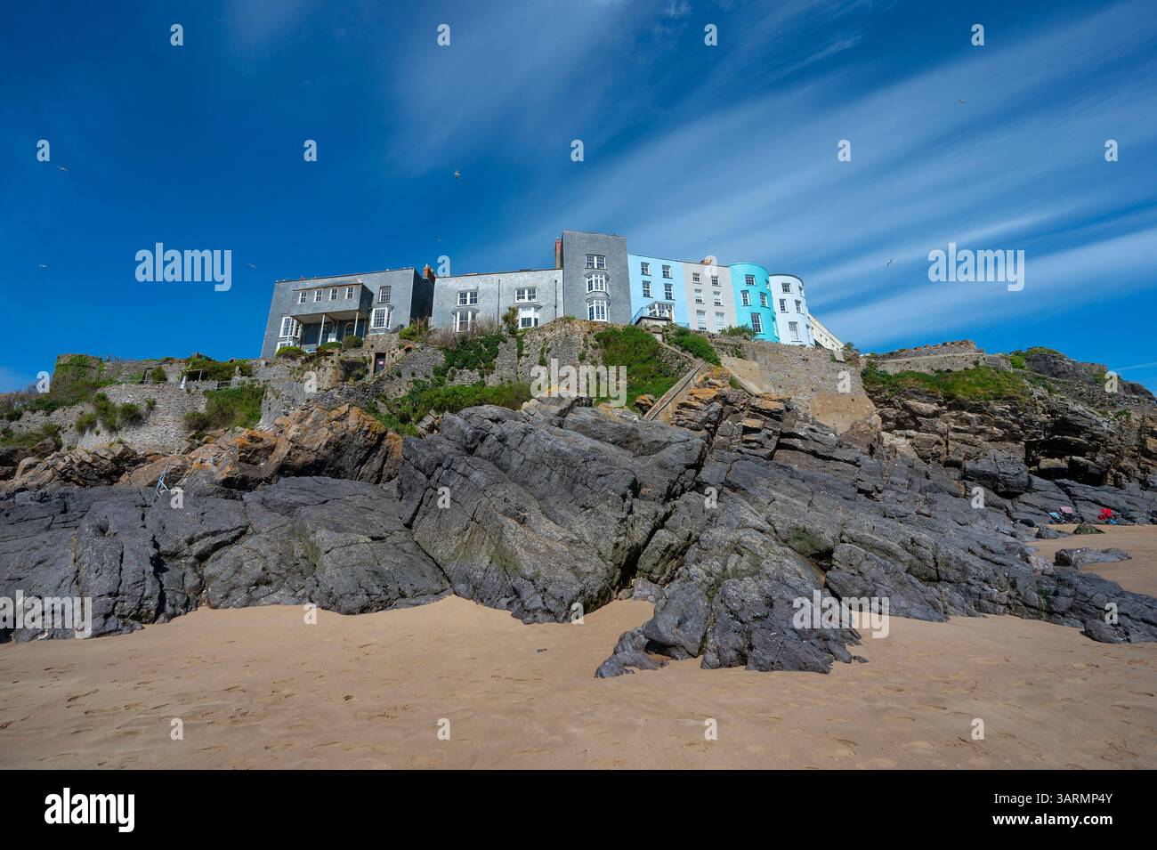 Tenby (Walisisch: Dinbych-y-pysgod, lit. Fortlet of the Fish ist eine Küstenstadt im County Pembrokeshire, Wales. Stockfoto