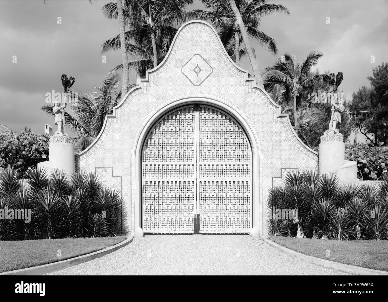 Eingangstor zum Mar-a-Lago in Palm Beach, Florida. (USA) Stockfoto