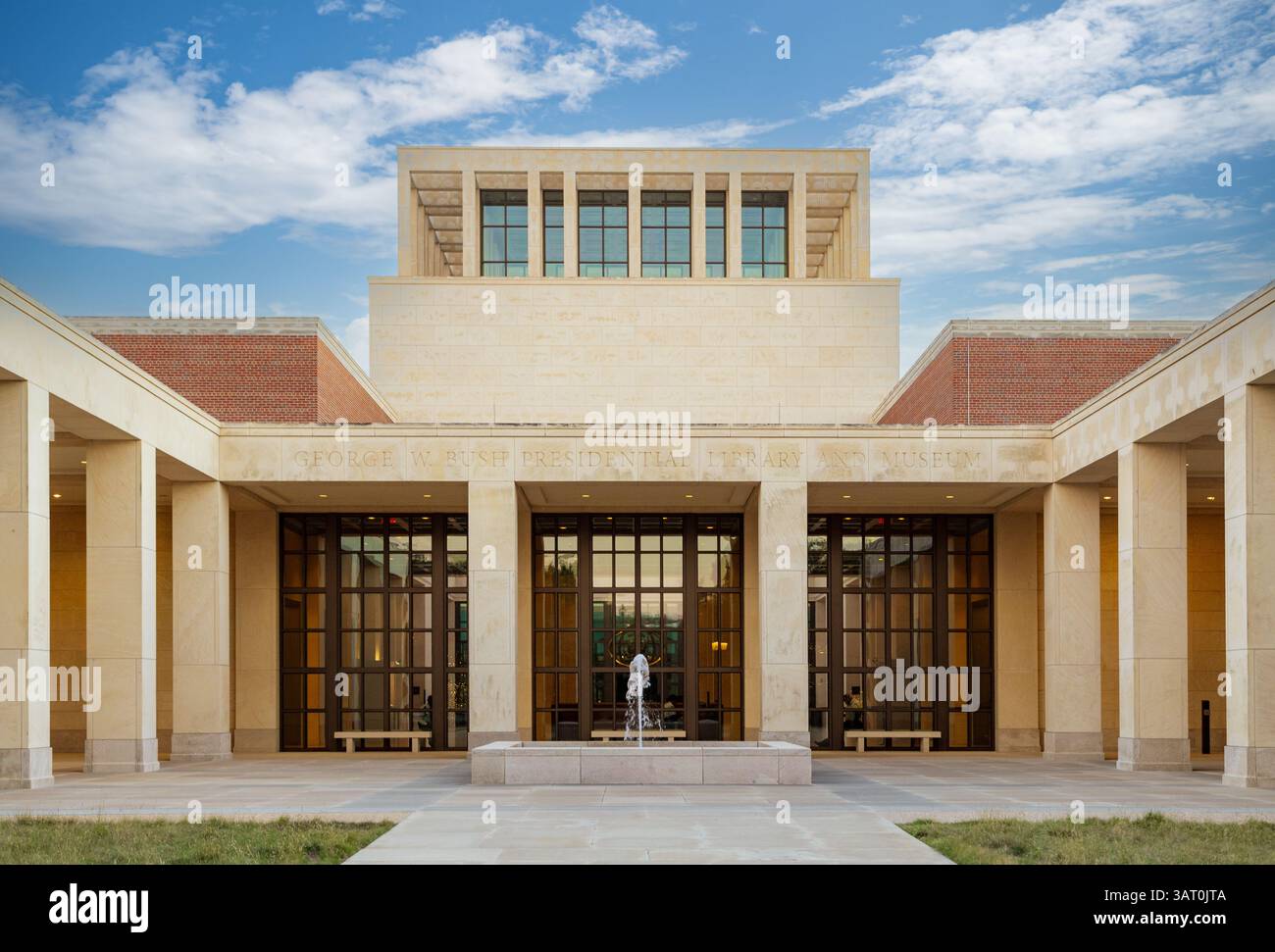 Dallas, Texas – 15. November 2024: George W. Bush Presidential Library and Museum auf dem Campus der Southern Methodist University Stockfoto