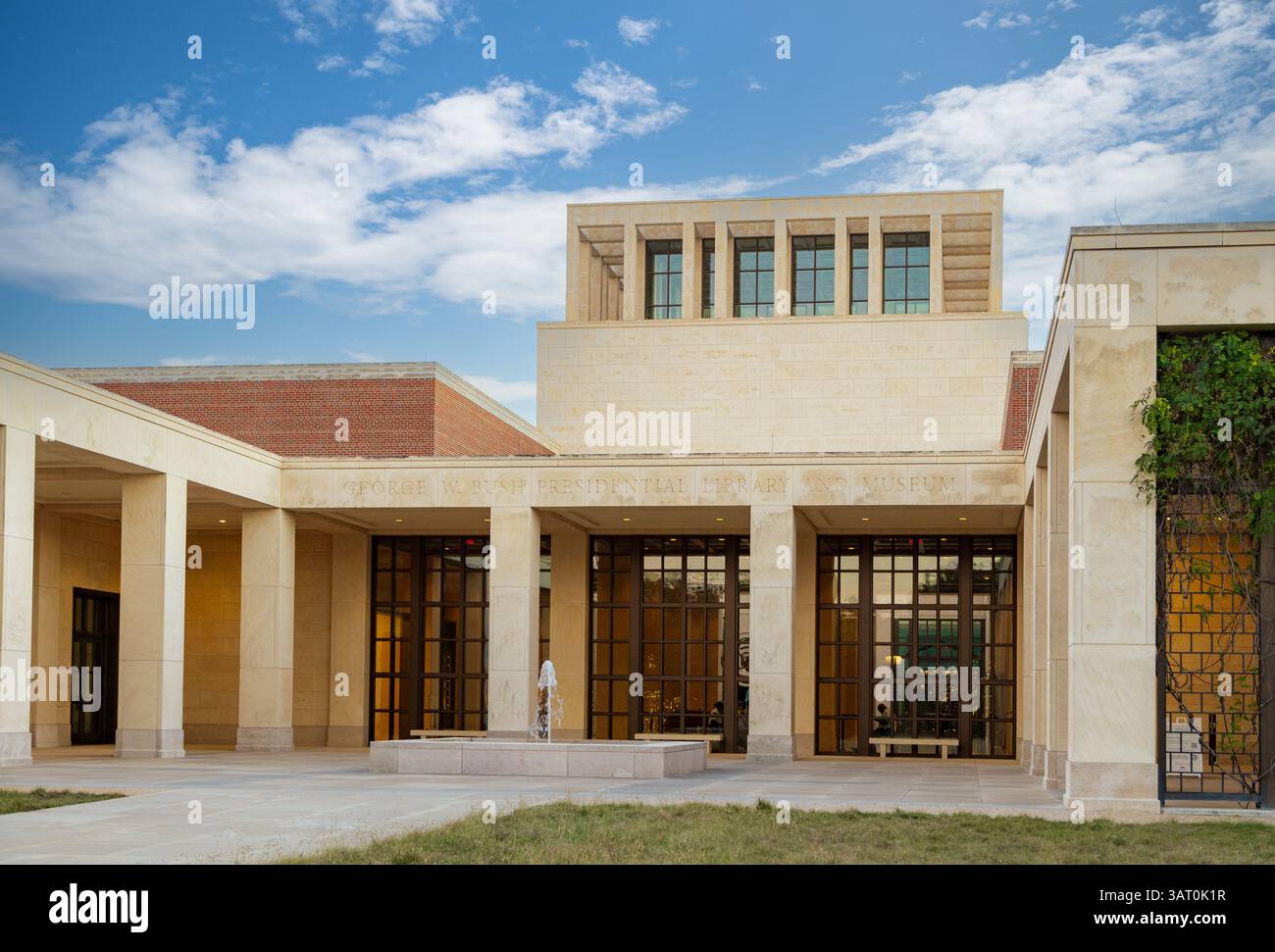 Dallas, Texas – 15. November 2024: George W. Bush Presidential Library and Museum auf dem Campus der Southern Methodist University Stockfoto