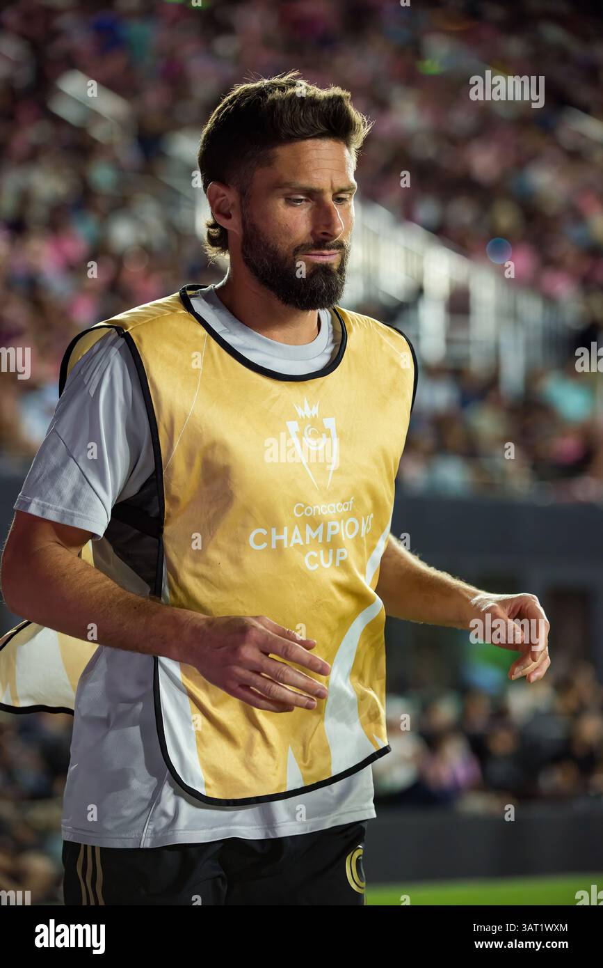 Am 9. April 2025 feiert der LAFC-Stürmer Olivier Giroud (9) ein Spiel im CONCACAF Champions Cup im Chase Stadium. Quelle: Jose Luis Suerte Stockfoto