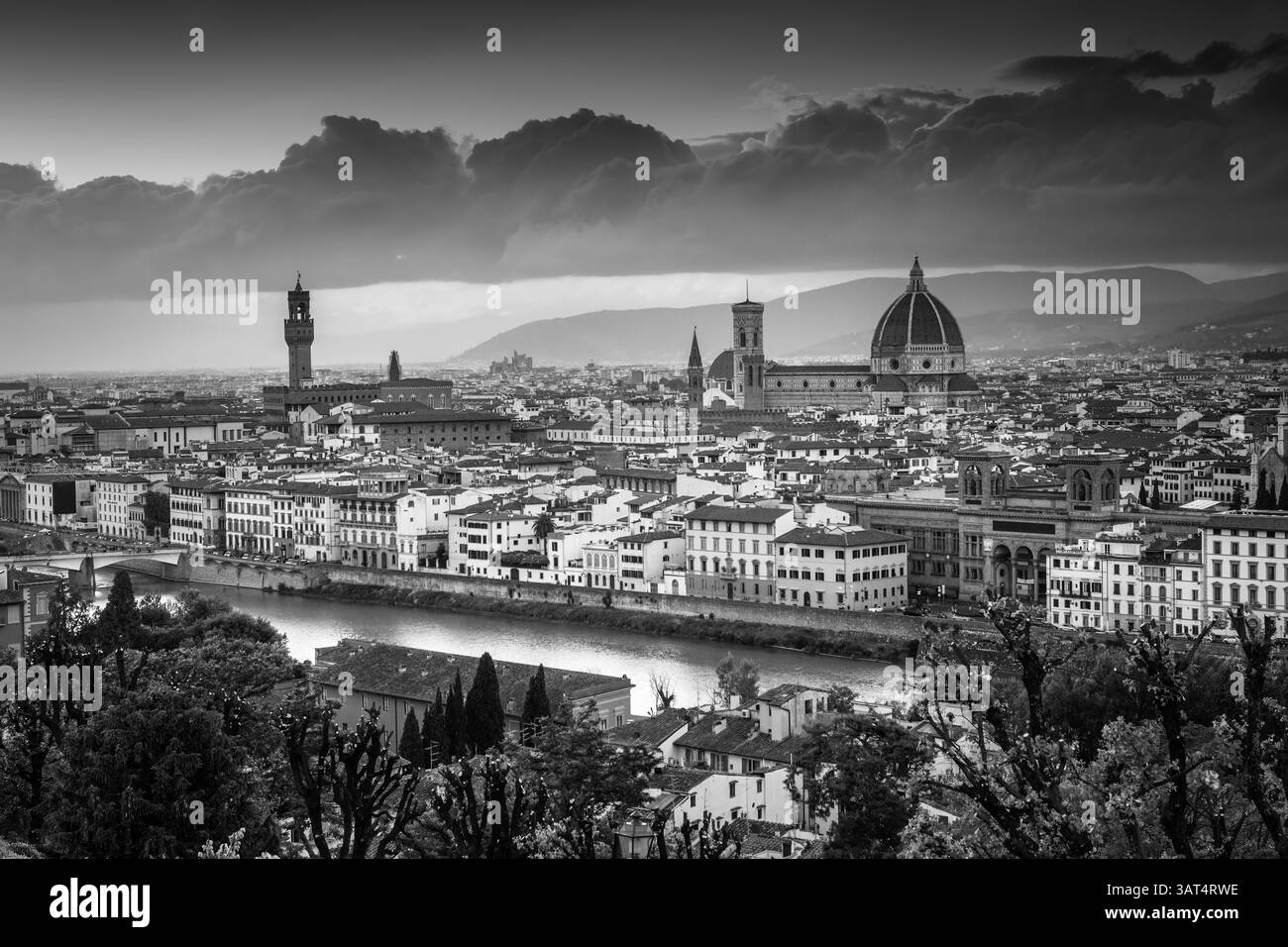 Santa Maria del Fiore, gotische Kathedrale, toskanischer Typ, Renaissanceduppel, Florenz, Kathedrale von Florenz, Arnolfo di Cambio, Giotto di Bondone, Kreuzrippe Stockfoto