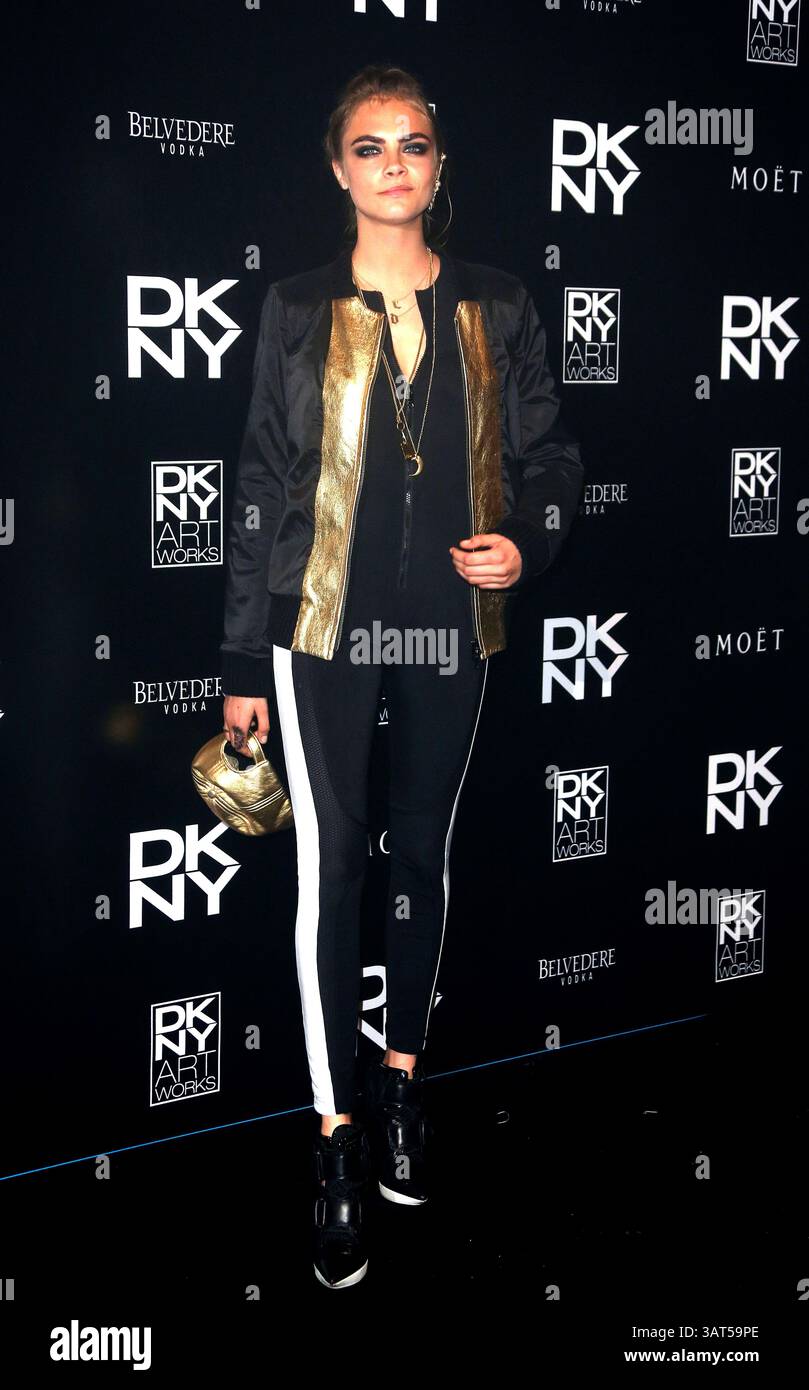 Juni 2013 - London, England - nur US Sales....12. Juni 2013, London....Cara Delevingne bei der DKNY Artworks-Markteinführung am 12. Juni 2013 in London (Credit Image: © Famous/Ace Pictures/ZUMAPRESS.com) Stockfoto