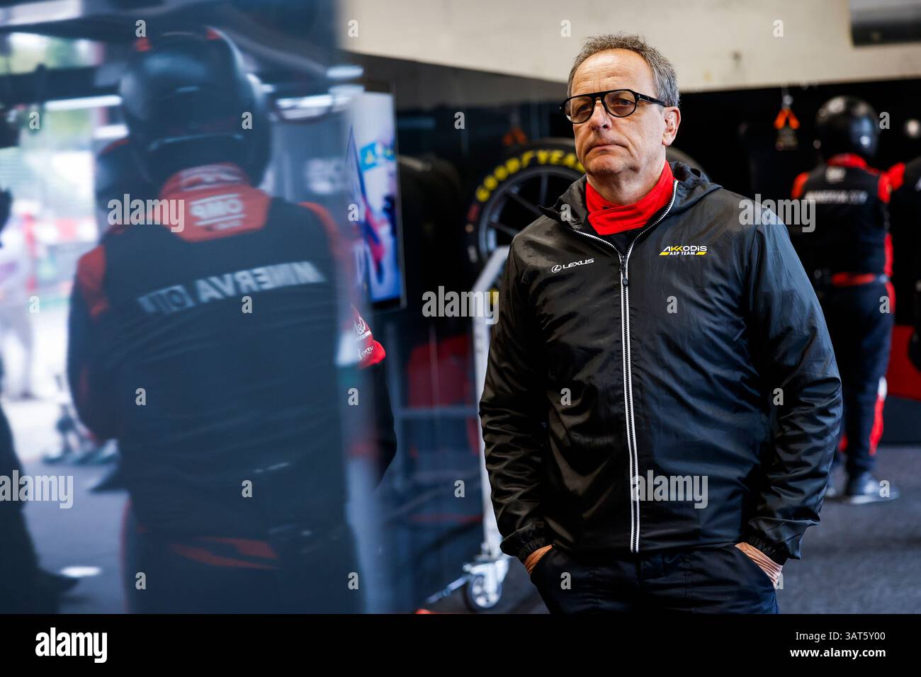 Imola, Italie. April 2025. POLICAND Jérôme, Teammanager von Akkodis ASP, Porträt während der 6 Stunden von Imola 2025, 2. Runde der FIA Langstrecken-Weltmeisterschaft 2025, vom 18. Bis 20. April 2025 auf dem Autodromo Internazionale Enzo e Dino Ferrari in Imola, Italien - Foto Julien Delfosse/DPPI Credit: DPPI Media/Alamy Live News Credit: DPPI Media/Alamy Live News Stockfoto