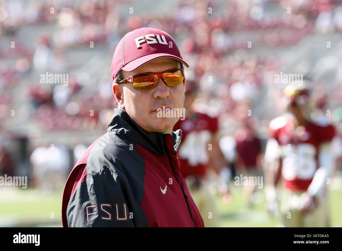 5. Oktober 2013: Jimbo Fisher, Cheftrainer der Florida State Seminoles, vor dem Spiel zwischen den Maryland Terrapins und den Florida State Seminoles im Doak S. Campbell Stadium. (Bild: © Gray Quetti/Cal Sport Media/ZUMAPRESS.com) Stockfoto