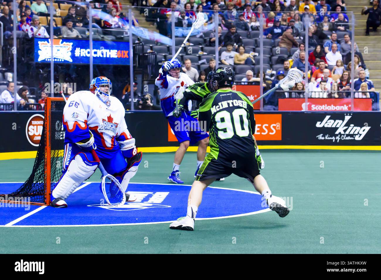 25. März 2016: Ben McIntosh (90), Saskatchewan Rush, trifft einen Torschuss. (Kreditbild: © Angel Marchini via ZUMA Wire) Stockfoto