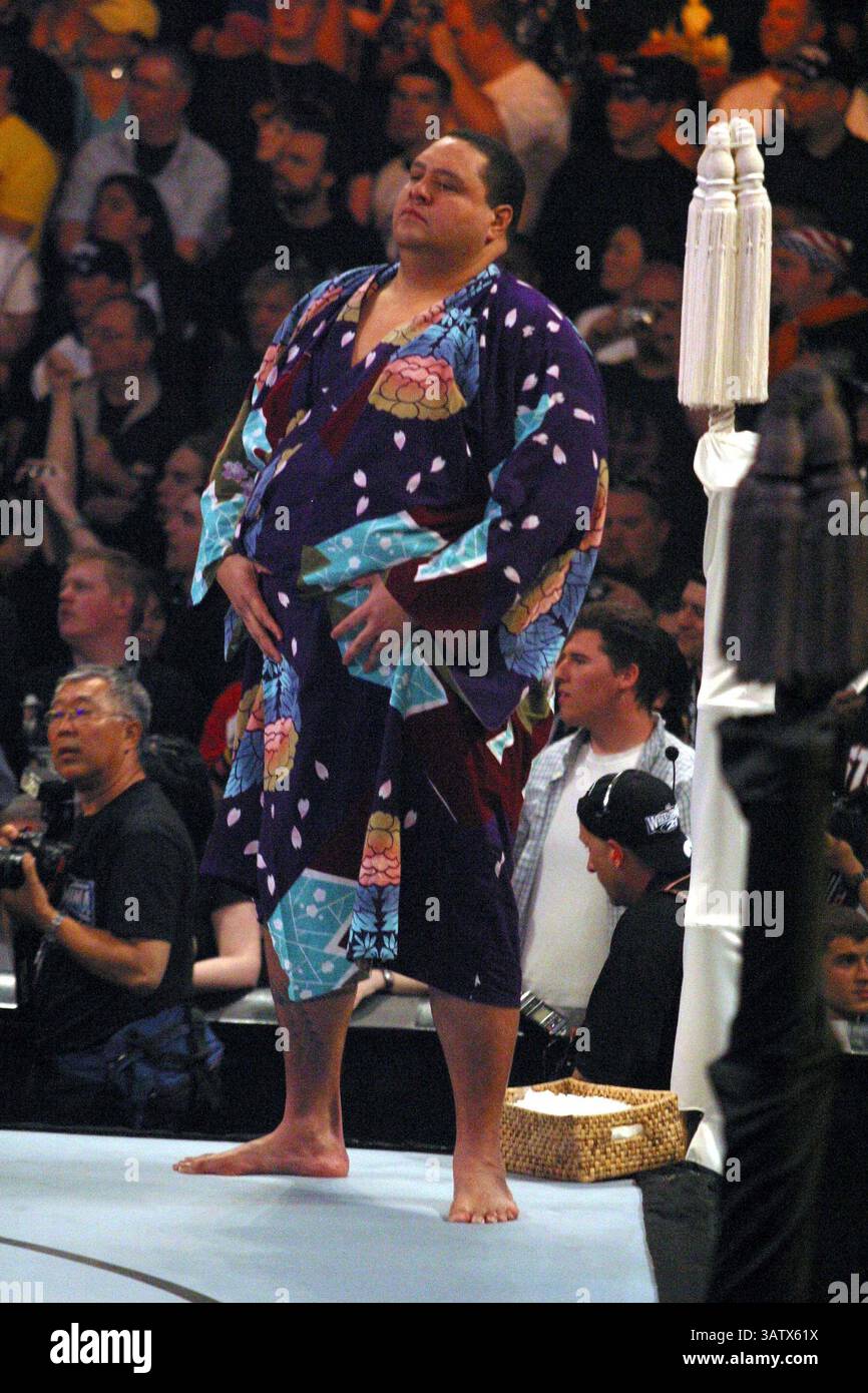 April 2005 – Los Angeles, KALIFORNIEN, USA – K42523MR.WRESTLEMANIA 21 IM STAPLES CENTER. LOS ANGELES, CA. 04.02.05. MILAN RYBA/2005.AKEBONO.(Bild: © Globe Photos/ZUMAPRESS.com) Stockfoto