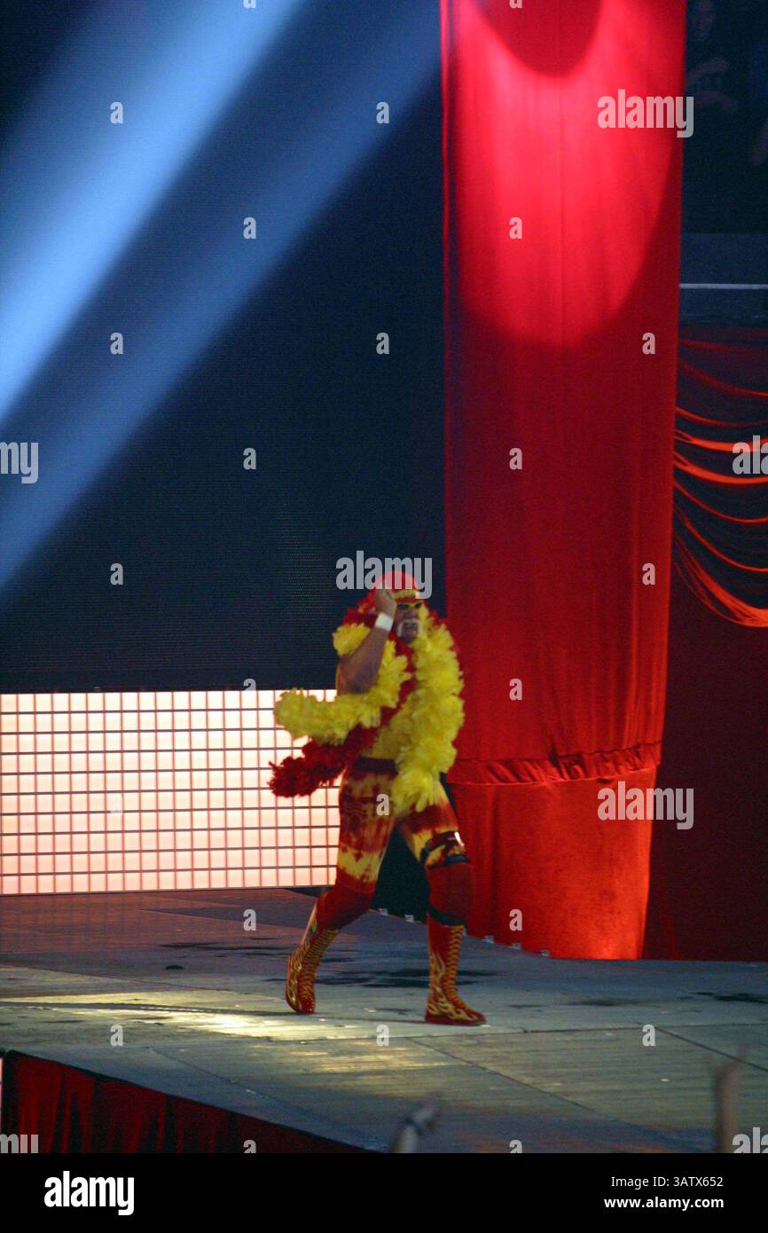 April 2005 – Los Angeles, KALIFORNIEN, USA – K42523MR.WRESTLEMANIA 21 IM STAPLES CENTER. LOS ANGELES, CA. 04.02.05. MILAN RYBA/2005.HULK HOGAN (Kreditbild: © Globe Photos/ZUMAPRESS.com) Stockfoto