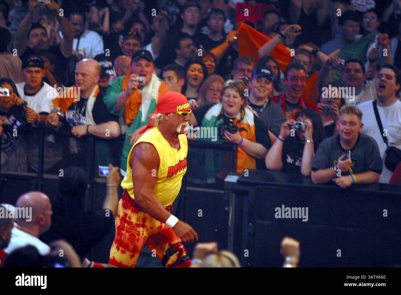 April 2005 – Los Angeles, KALIFORNIEN, USA – K42523MR.WRESTLEMANIA 21 IM STAPLES CENTER. LOS ANGELES, CA. 04.02.05. MILAN RYBA/2005.HULK HOGAN (Kreditbild: © Globe Photos/ZUMAPRESS.com) Stockfoto