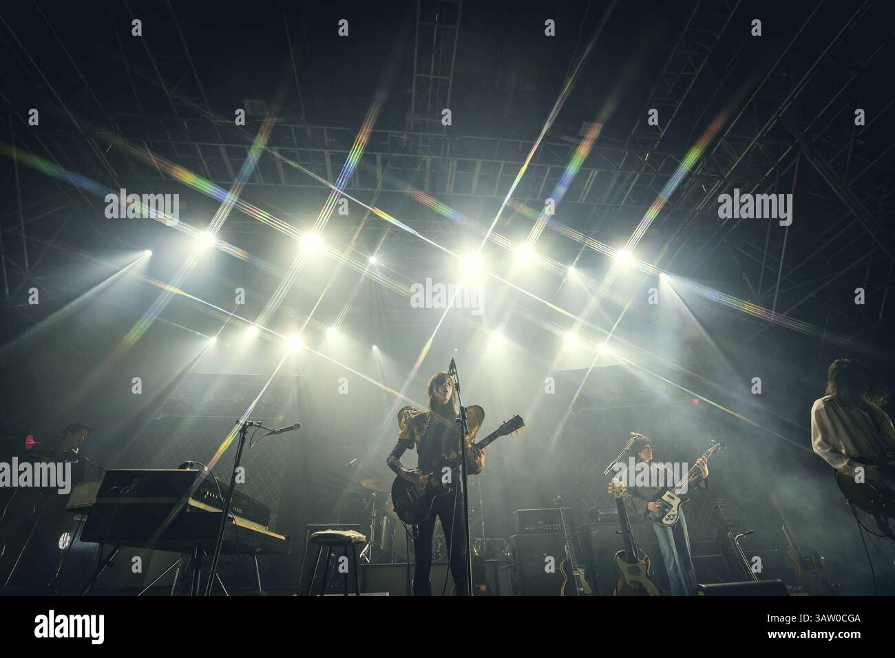 Lucio corsi live 2025 -Fotos und -Bildmaterial in hoher Auflösung – Alamy