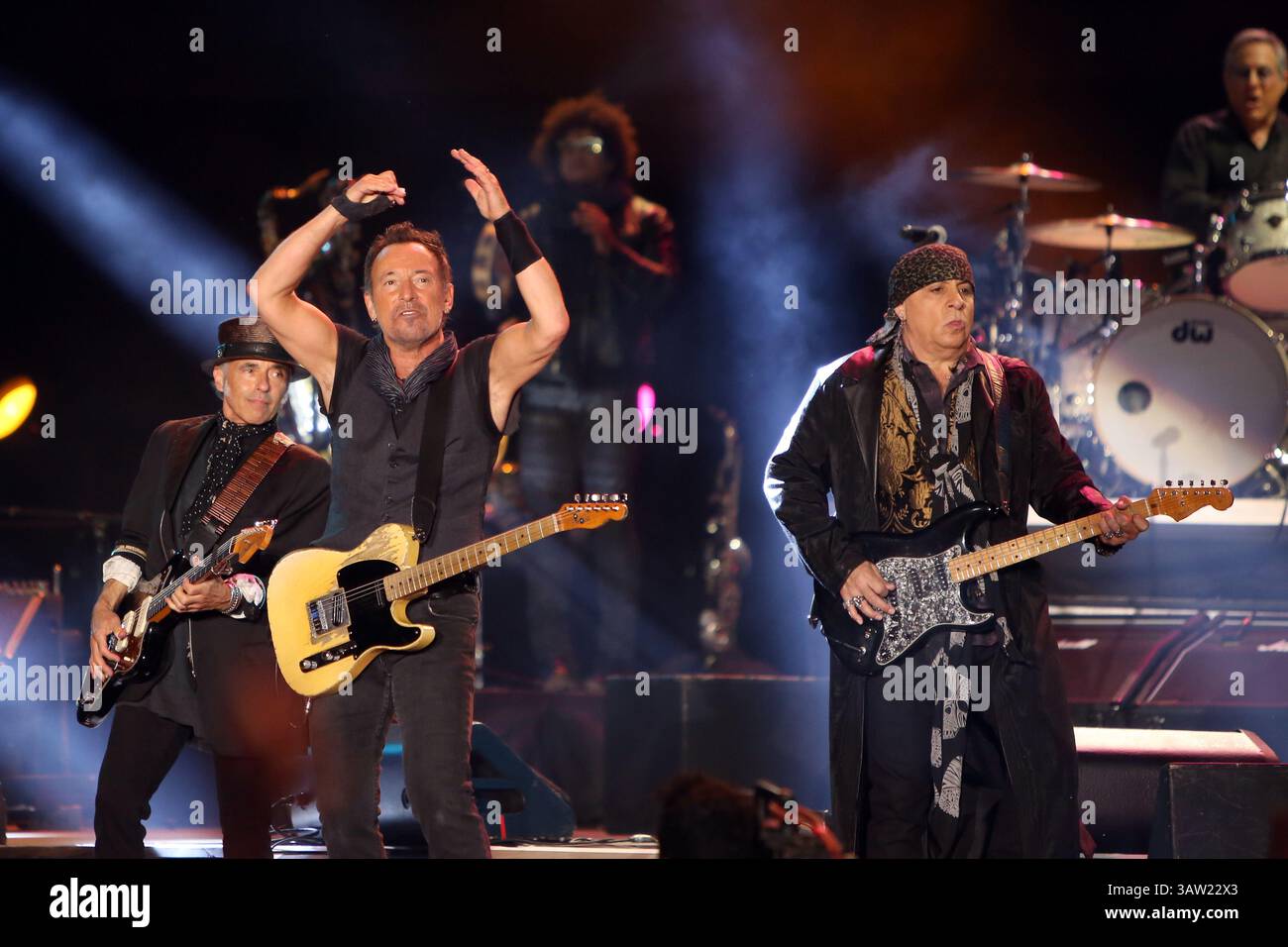 20. Mai 2016 – Estoril, Portugal – die Amerikaner Bruce Springsteen und die E Street Band treten am 19. Mai 2016 beim Rock in Rio Lisboa 2016 Musikfestival in Lissabon auf. Rock in Rio gilt als das größte Musikfestival der Welt und wird zum 11. Mal in Lissabon veranstaltet. Foto: Pedro Fiuza (Foto: © Pedro Fiuza Via ZUMA Wire) Stockfoto