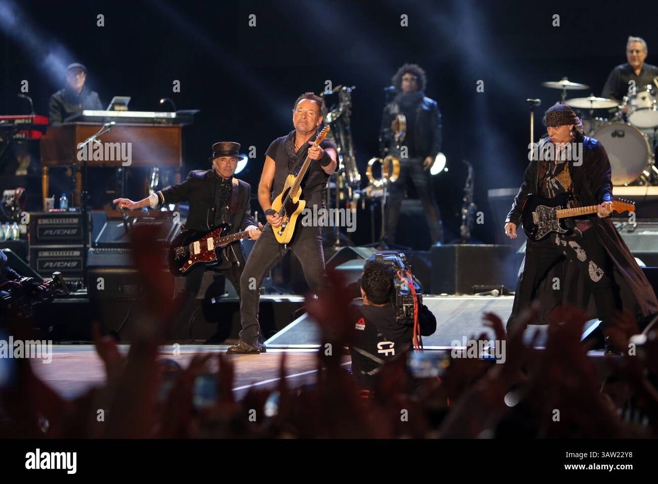 20. Mai 2016 – Estoril, Portugal – die Amerikaner Bruce Springsteen und die E Street Band treten am 19. Mai 2016 beim Rock in Rio Lisboa 2016 Musikfestival in Lissabon auf. Rock in Rio gilt als das größte Musikfestival der Welt und wird zum 11. Mal in Lissabon veranstaltet. Foto: Pedro Fiuza (Foto: © Pedro Fiuza Via ZUMA Wire) Stockfoto