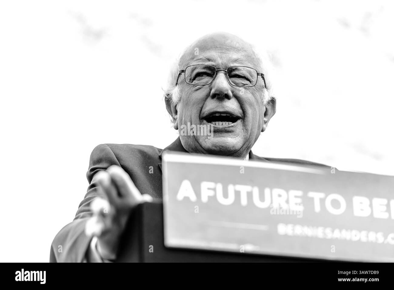 25. April 2016: Hartford, Connecticut, USA – 25. April 2016: Der demokratische Präsidentschaftskandidat BERNIE SANDERS spricht bei einer Wahlkampfveranstaltung entlang des Connecticut River in Hartford, CT. (Kreditbild: © Bill Shettle via ZUMA Wire) Stockfoto