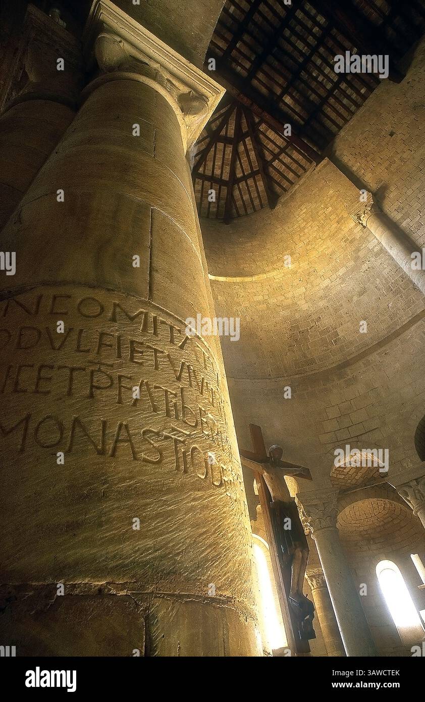 Italien Toskana Montalcino Sant'Antimo Abteisäule Stockfoto