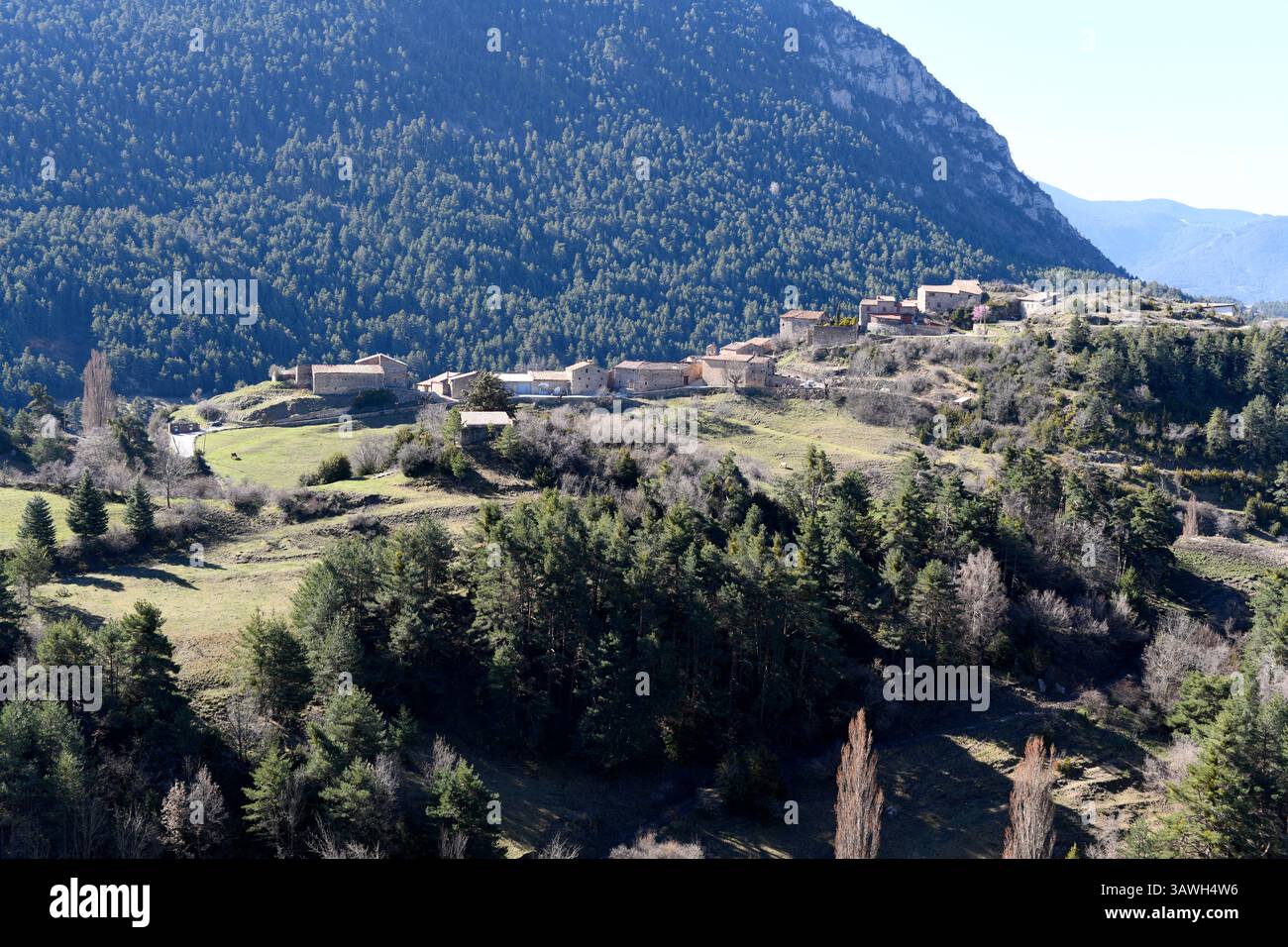 Adraén oder Adrahent, Panoramablick. Gemeinde La Vansa i Fórnols, Alt Urgell, Lleida, Katalonien, Spanien. Stockfoto