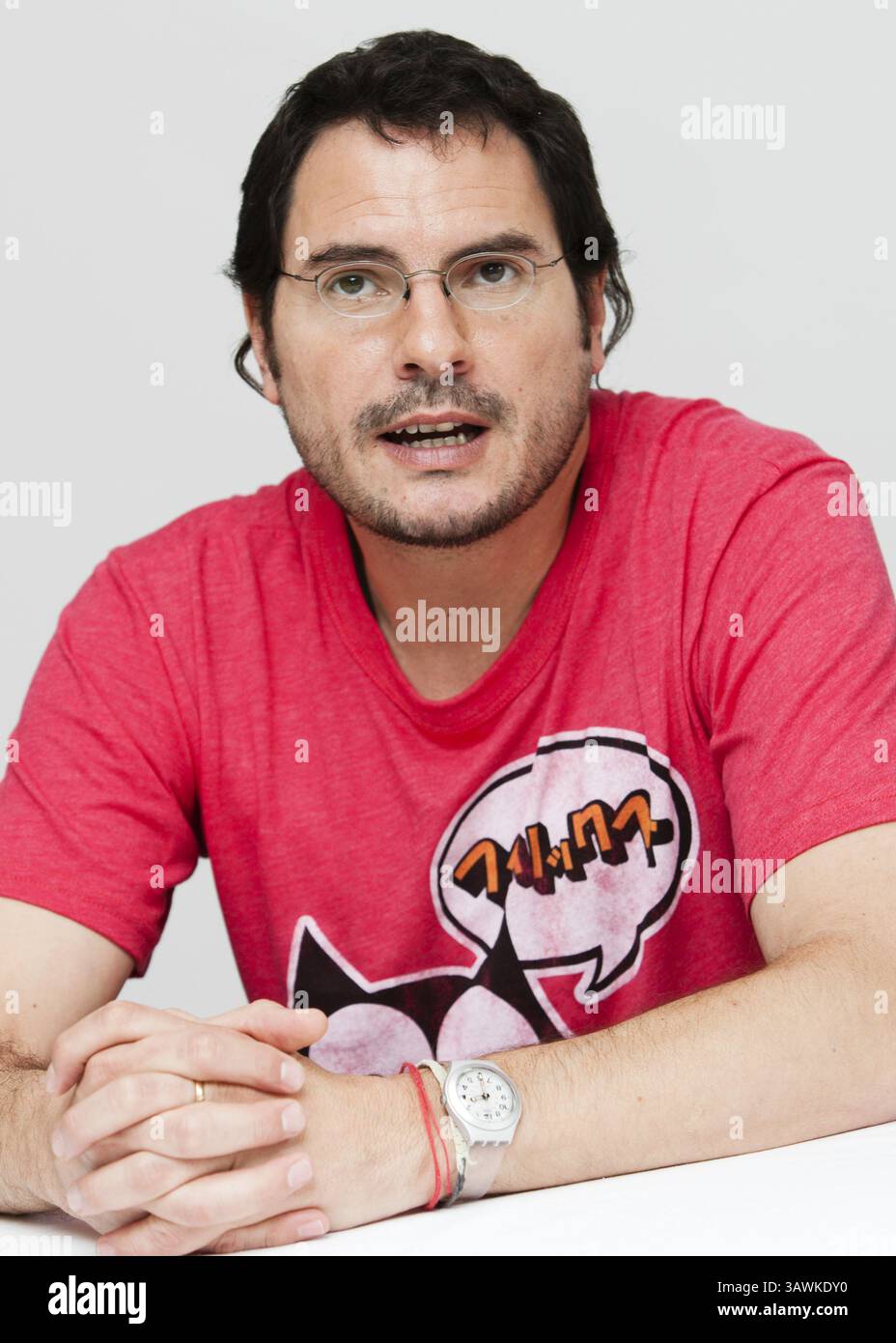 4. Mai 2009 – Hollywood, Kalifornien, USA – Regisseur Carlos Cuaron des Films „Rudo y Cursi“, fotografiert am 4. Mai 2009 in Los Angeles, KALIFORNIEN (Foto: © Armando Gallo/ZUMA Studio) Stockfoto