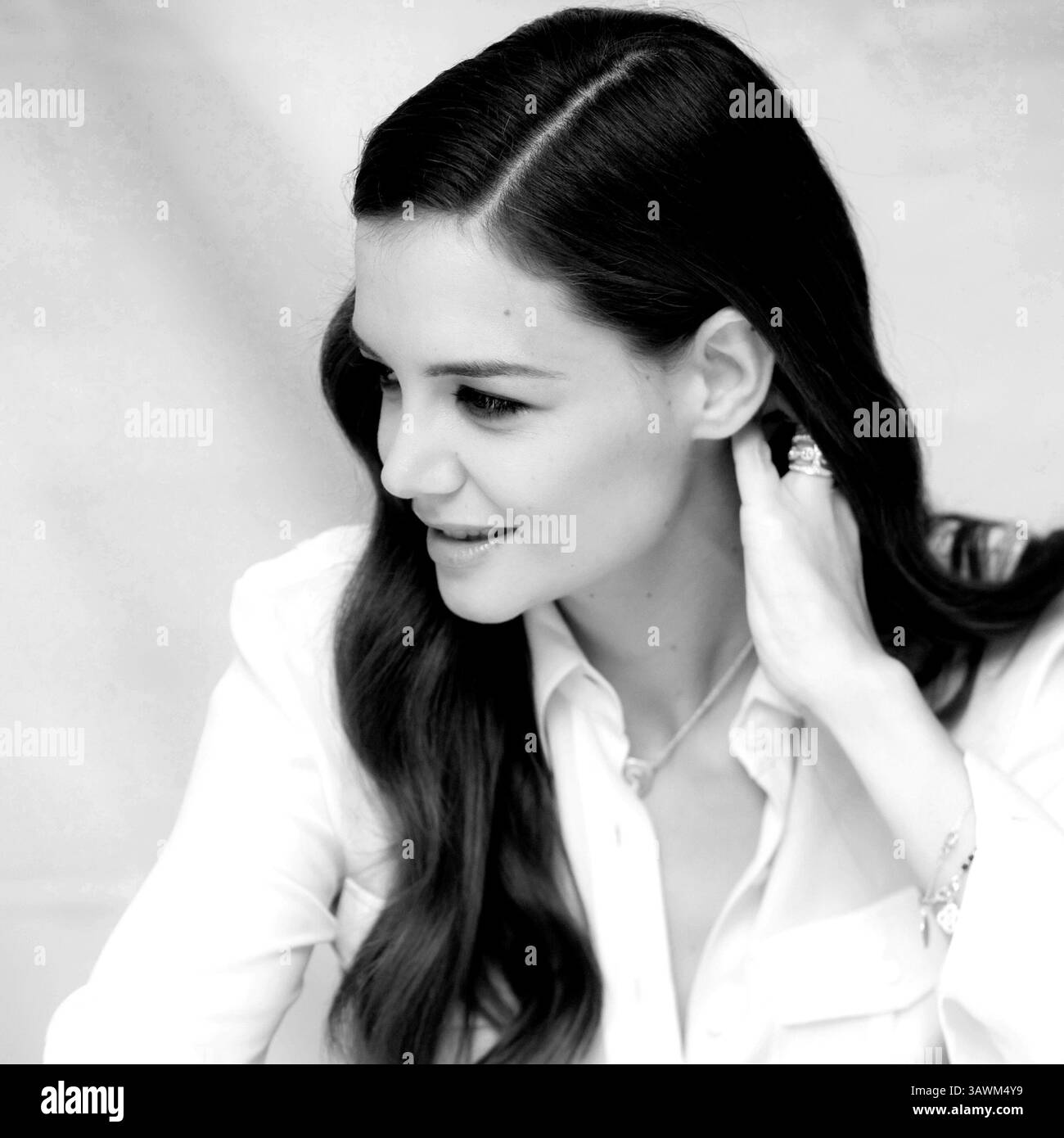 9. August 2011 – Hollywood, Kalifornien, USA – Katie Holmes aus dem Film „Don't Be Feed of the Dark“ in New York, New York am 9. August 2011 (Foto: © Armando Gallo/ZUMA Studio) Stockfoto