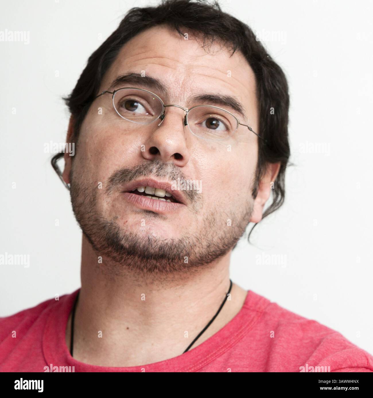 4. Mai 2009 – Hollywood, Kalifornien, USA – Regisseur Carlos Cuaron des Films „Rudo y Cursi“, fotografiert am 4. Mai 2009 in Los Angeles, KALIFORNIEN (Foto: © Armando Gallo/ZUMA Studio) Stockfoto