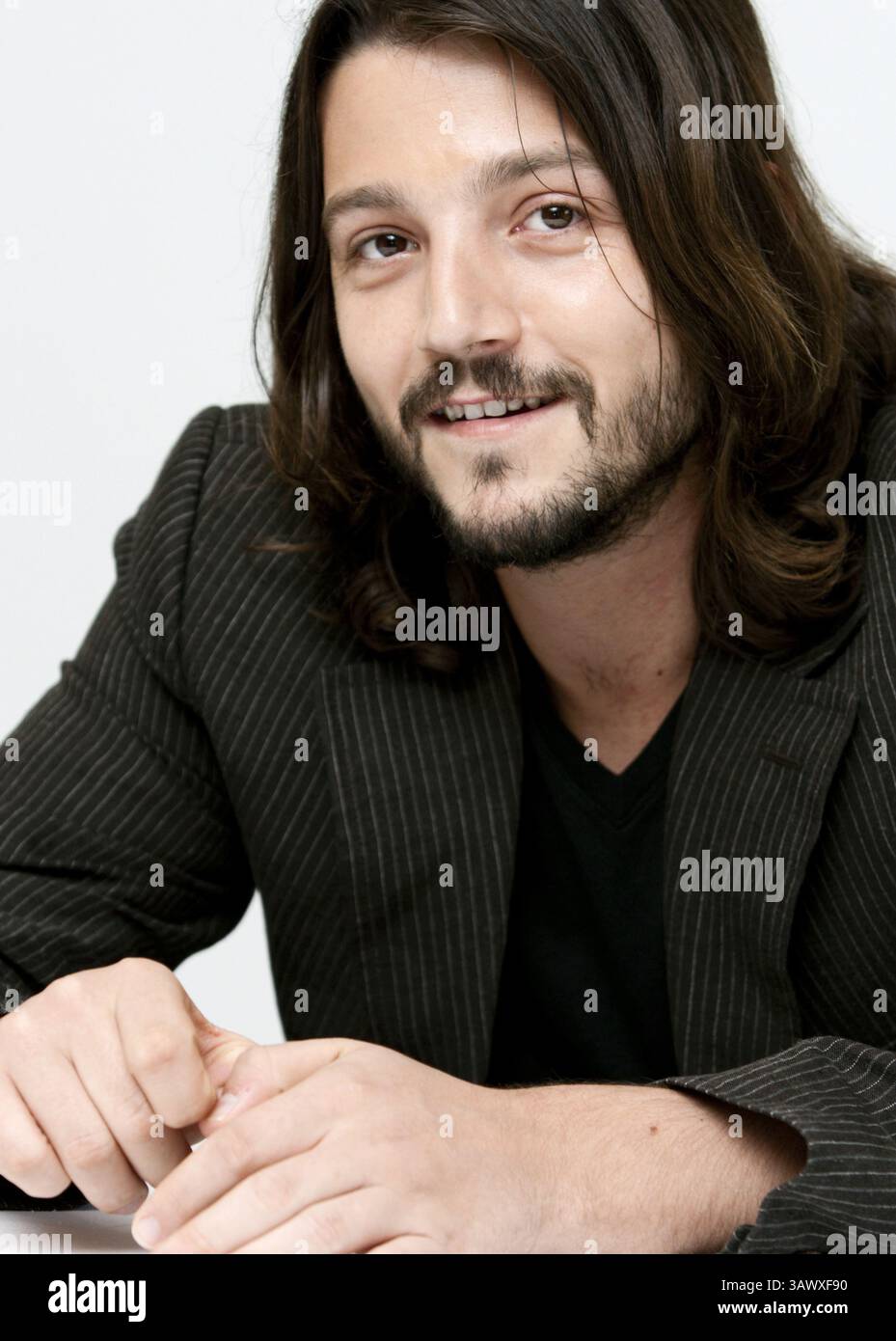 4. Mai 2009 – Hollywood, Kalifornien, USA – Schauspieler Diego Luna des Films „Rudo y Cursi“, fotografiert am 4. Mai 2009 in Los Angeles, KALIFORNIEN (Foto: © Armando Gallo/ZUMA Studio) Stockfoto