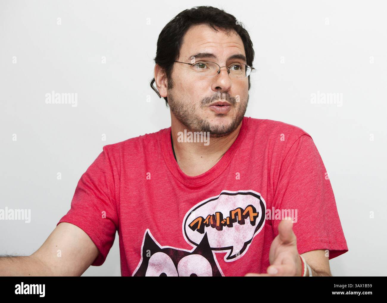 4. Mai 2009 – Hollywood, Kalifornien, USA – Regisseur Carlos Cuaron des Films „Rudo y Cursi“, fotografiert am 4. Mai 2009 in Los Angeles, KALIFORNIEN (Foto: © Armando Gallo/ZUMA Studio) Stockfoto