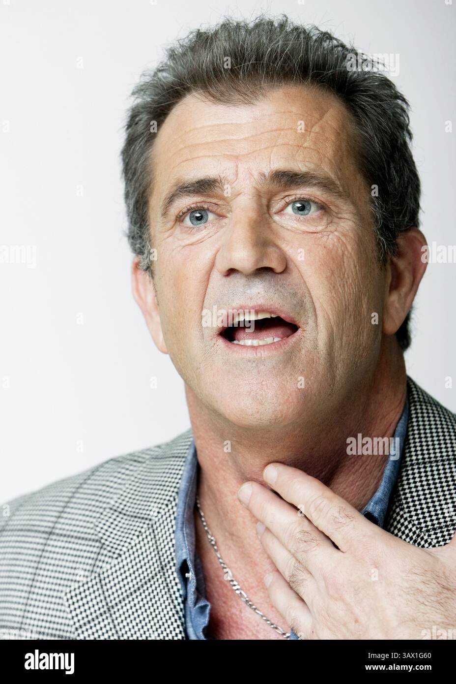 14. Januar 2010 – Hollywood, Kalifornien, USA – Schauspieler Mel Gibson des Films „Edge of Darkness“ in Los Angeles, KALIFORNIEN am 14. Januar 2010 (Foto: © Armando Gallo/ZUMA Studio) Stockfoto