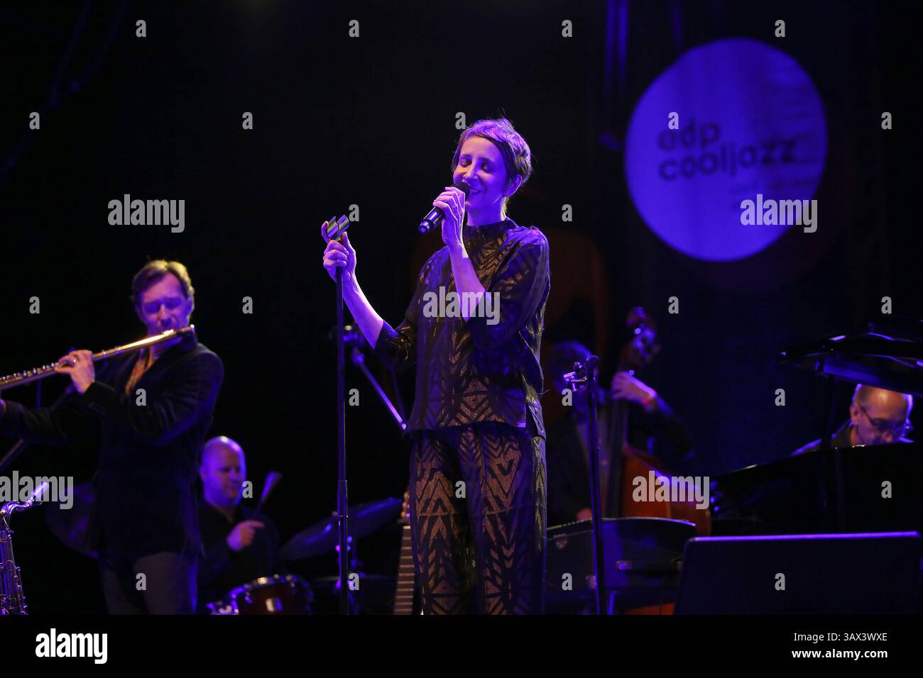 21. Juli 2016 – Lissabon, Portugal – der US-amerikanische Jazzsänger Stacey Kent tritt am 21. Juli 2016 beim EDP Cool Jazz Festival in Oeiras auf. Foto: Pedro Fiuza (Foto: © Pedro Fiuza Via ZUMA Wire) Stockfoto