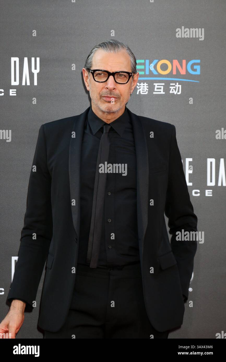 Juni 2016 - Los Angeles, CA, USA - LOS ANGELES - 20. JUN: Jeff Goldblum beim Unabhängigkeitstag: Resurgence LA Premiere im TCL Chinese Theater IMAX am 20. Juni 2016 in Los Angeles, CA (Credit Image: © Kathy Hutchins/Newscom via ZUMA Press) Stockfoto