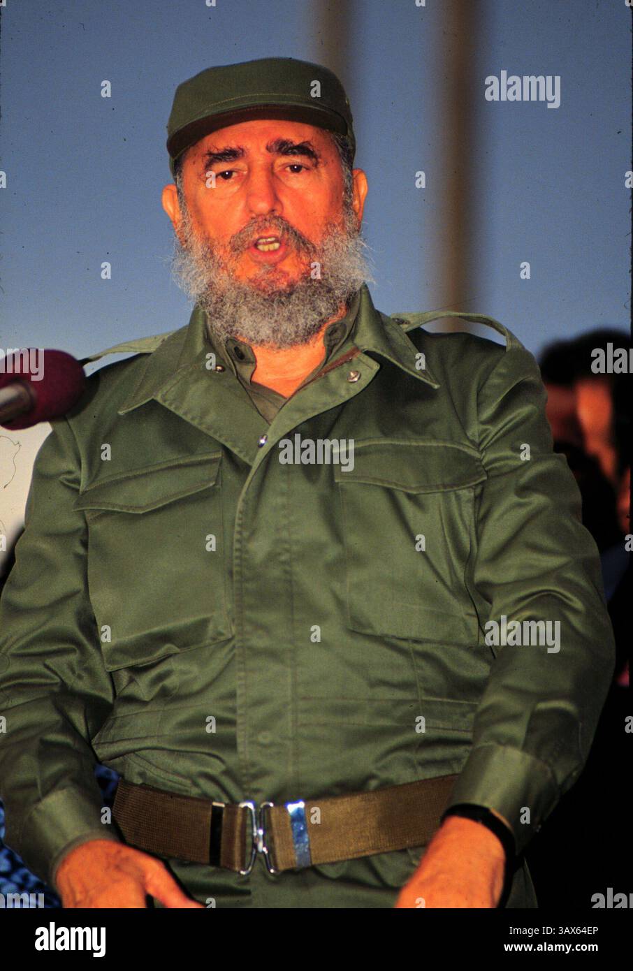 26. November 2016 - Datei - der kubanische Politiker und Revolutionär FIDEL CASTRO (13. August 1926 - 25. November 2016) starb im Alter von 90 Jahren, teilte das kubanische Staatsfernsehen am Samstag mit und beendete damit eine Ära für das Land und Lateinamerika. Abbildung: 6. September 1997; Havanna, KUBA; kubanischer Diktator FIDEL CASTRO in Kuba. (Kreditbild: © Bill Gentile/ZUMAPRESS.com) Stockfoto