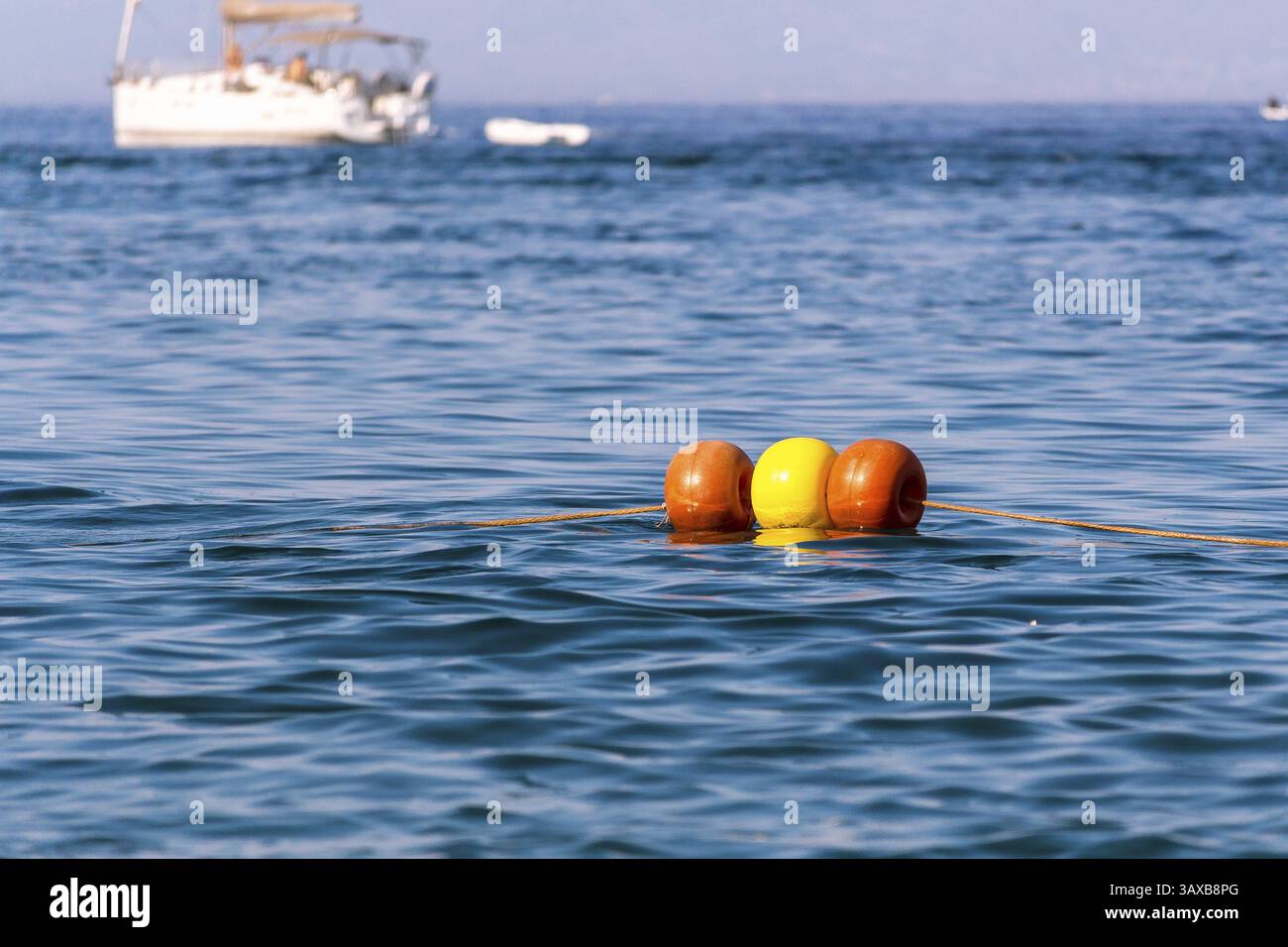 Die Boje in der Mitte das Mittelmeer Stockfoto