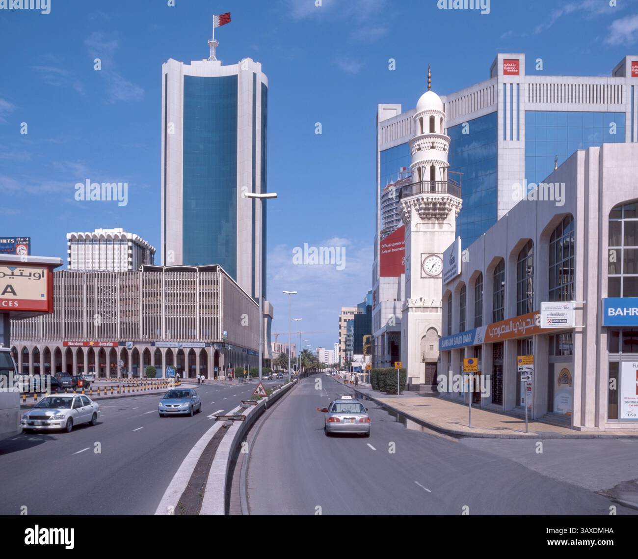 Geschäftsviertel und Stadtzentrum, Government Avenue, Al-Manama (Manama), Bahrain Stockfoto