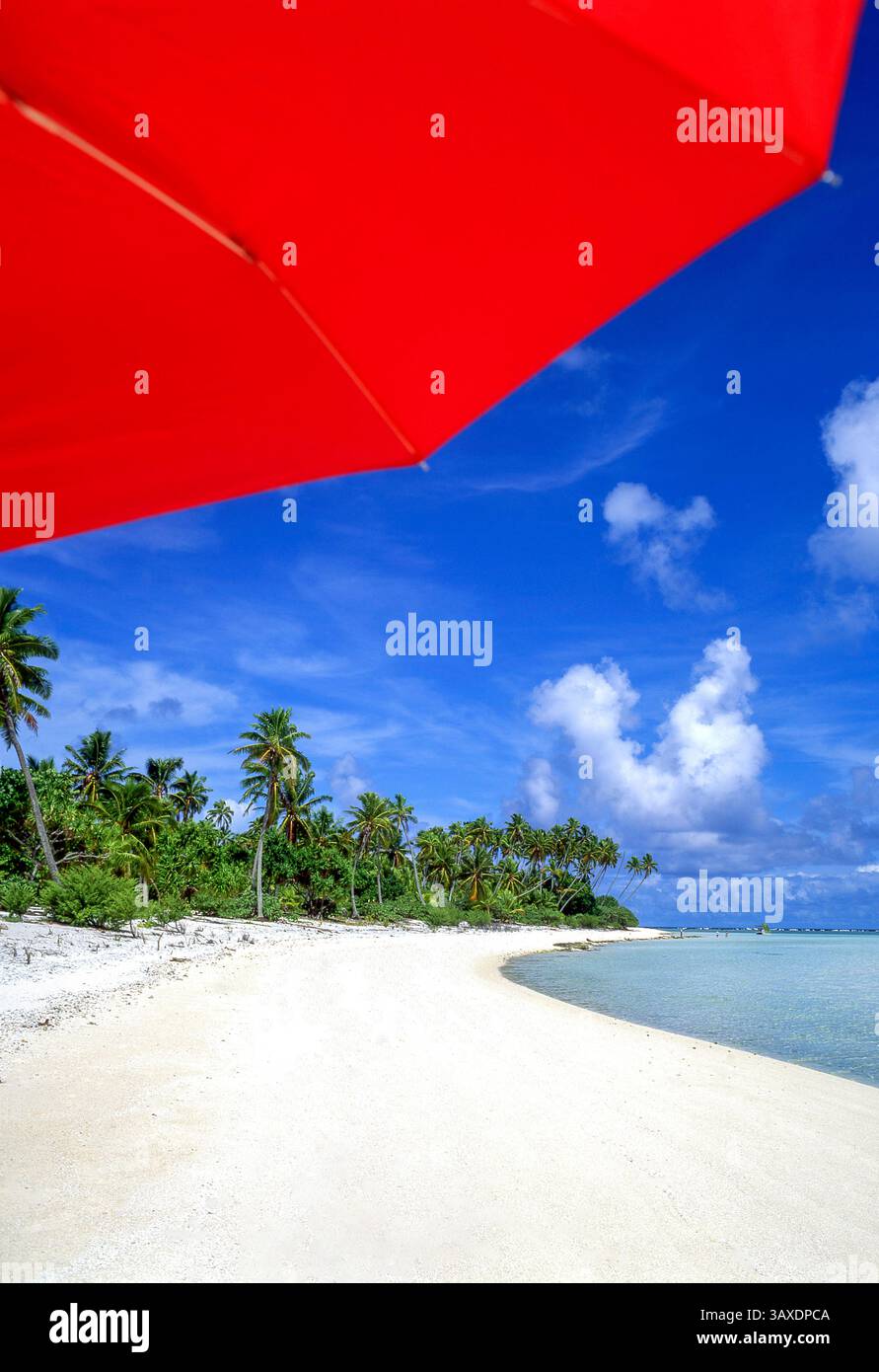 Tropischer Strand, Aitutaki Atoll, Cook Inseln, Südpazifik Stockfoto