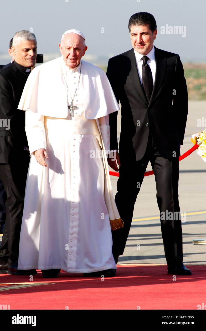 Papst Franziskus und Nidschirfan Barzani / Nechirvan Barzani (Präsident Autonome Region Kurdistan) beim Besuch von Papst Franziskus in der Autonomen Region Kurdistan im Nordirak. Erbil, 07.03.2021 Stockfoto