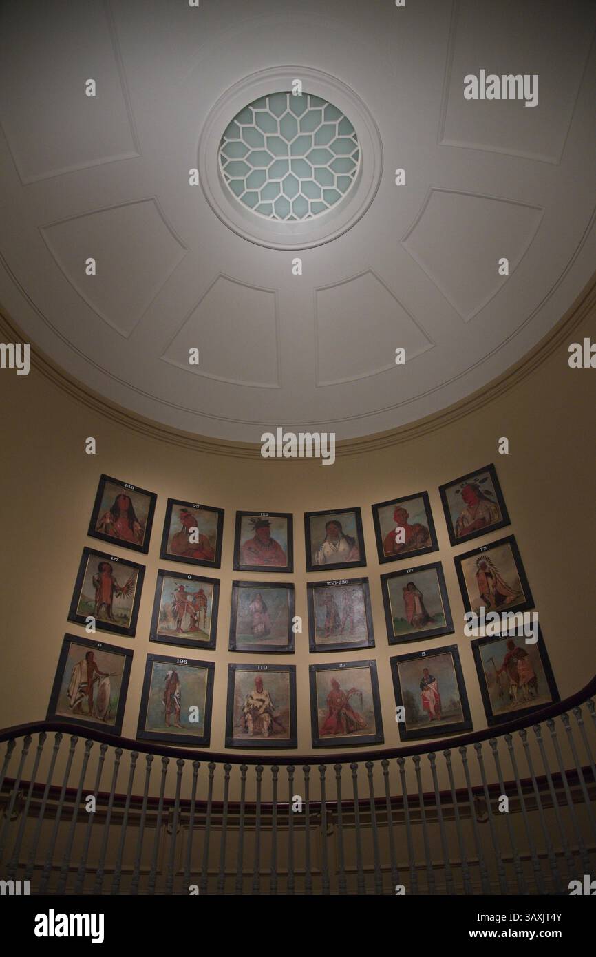 30. Januar 2017 - Washington, DC, Vereinigte Staaten von Amerika - Porträts von indischen Häuptlingen im National Portrait Gallery Art Museum, Teil der Smithsonian Institution, untergebracht im historischen Old Patent Office Building in Washington, DC. (Kreditbild: © Richard Ellis Via ZUMA Wire) Stockfoto