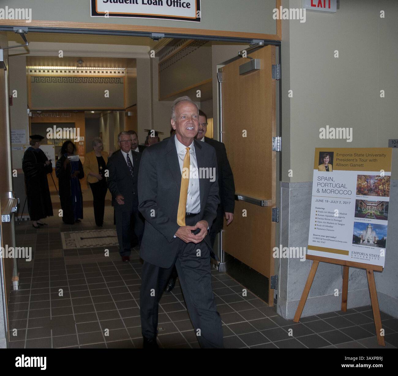 September 2016: Emporia, Kansas, USA US-Senator Jerry Moran (R-KS) kommt an der Emporia State University an, um an der Eröffnung von Allison Garrett als neuer Präsident der Universität teilzunehmen. (Kreditbild: © Mark Reinstein via ZUMA Wire) Stockfoto