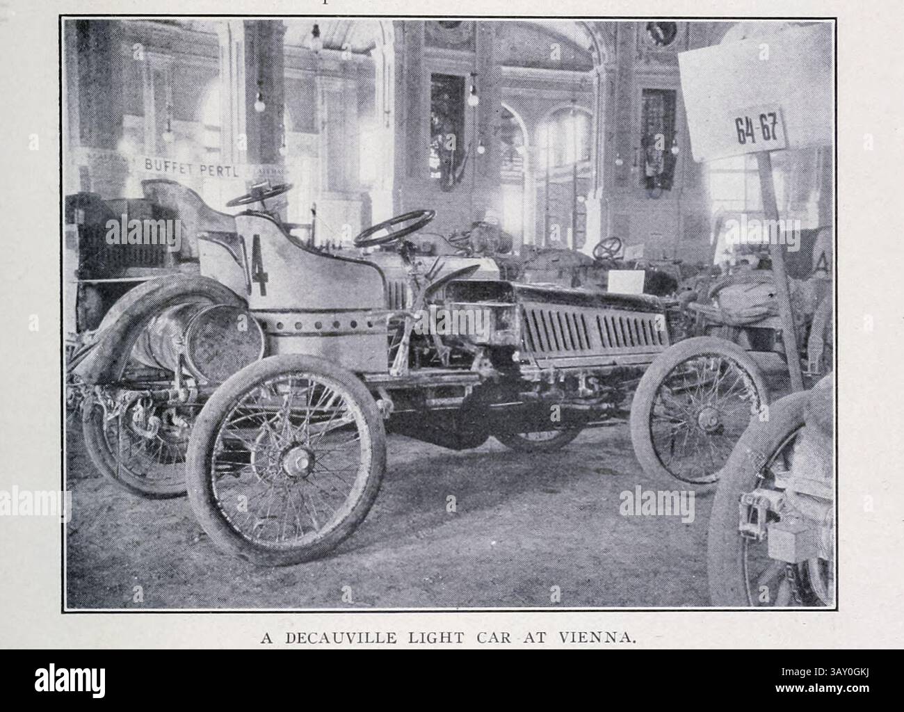 EIN STADTWAGEN VON DECAUVILLE IN WIEN. Aus dem Artikel PARIS-WIEN AUTORENNEN. Von C. R. D'Esterre. Aus dem Engineering Magazine widmet sich Industrial Progress Band XXIII 1902 The Engineering Magazine Co Stockfoto